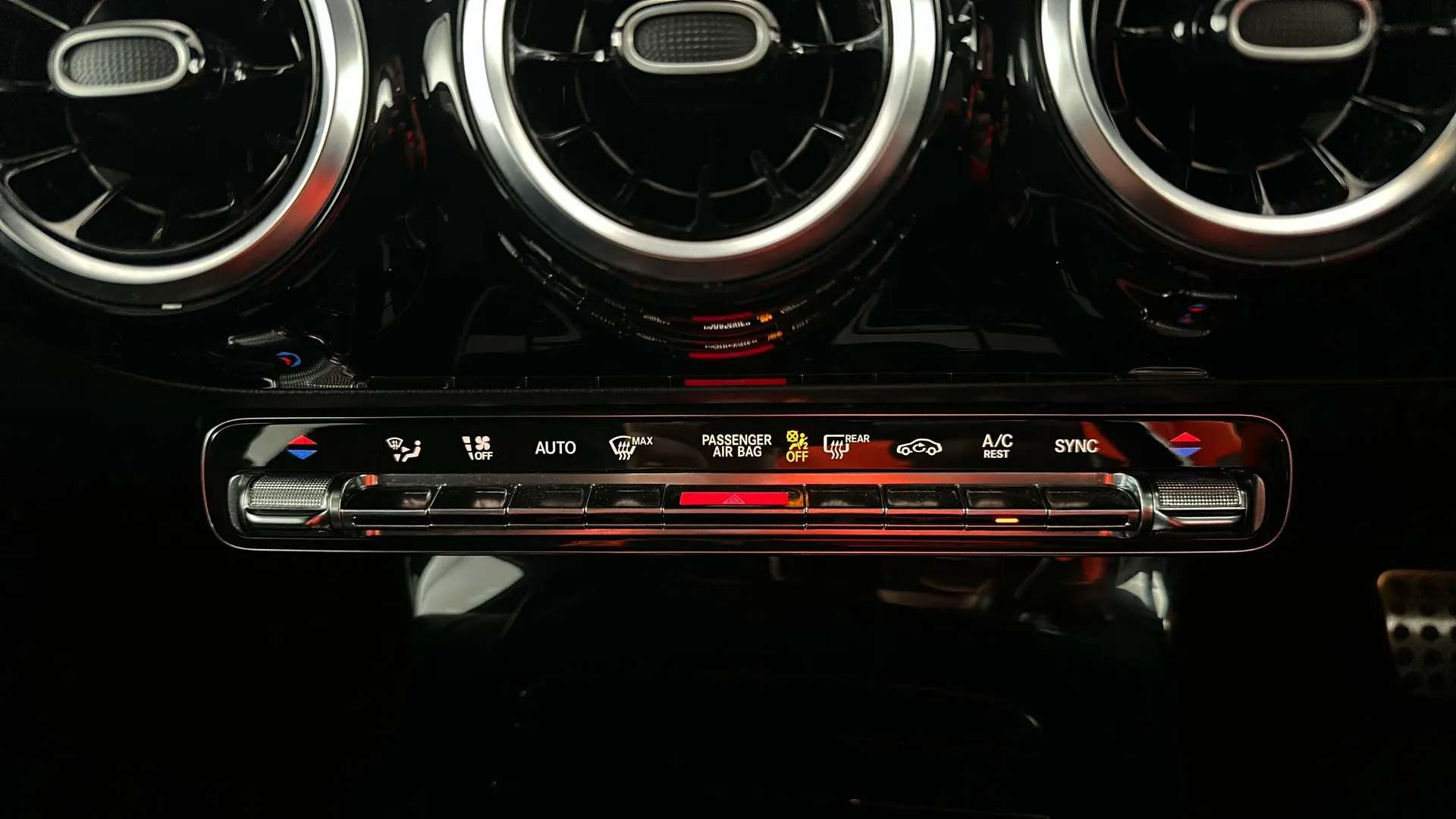 2019 MERCEDES-BENZ A CLASS 2019 MERCEDES-BENZ A CLASS