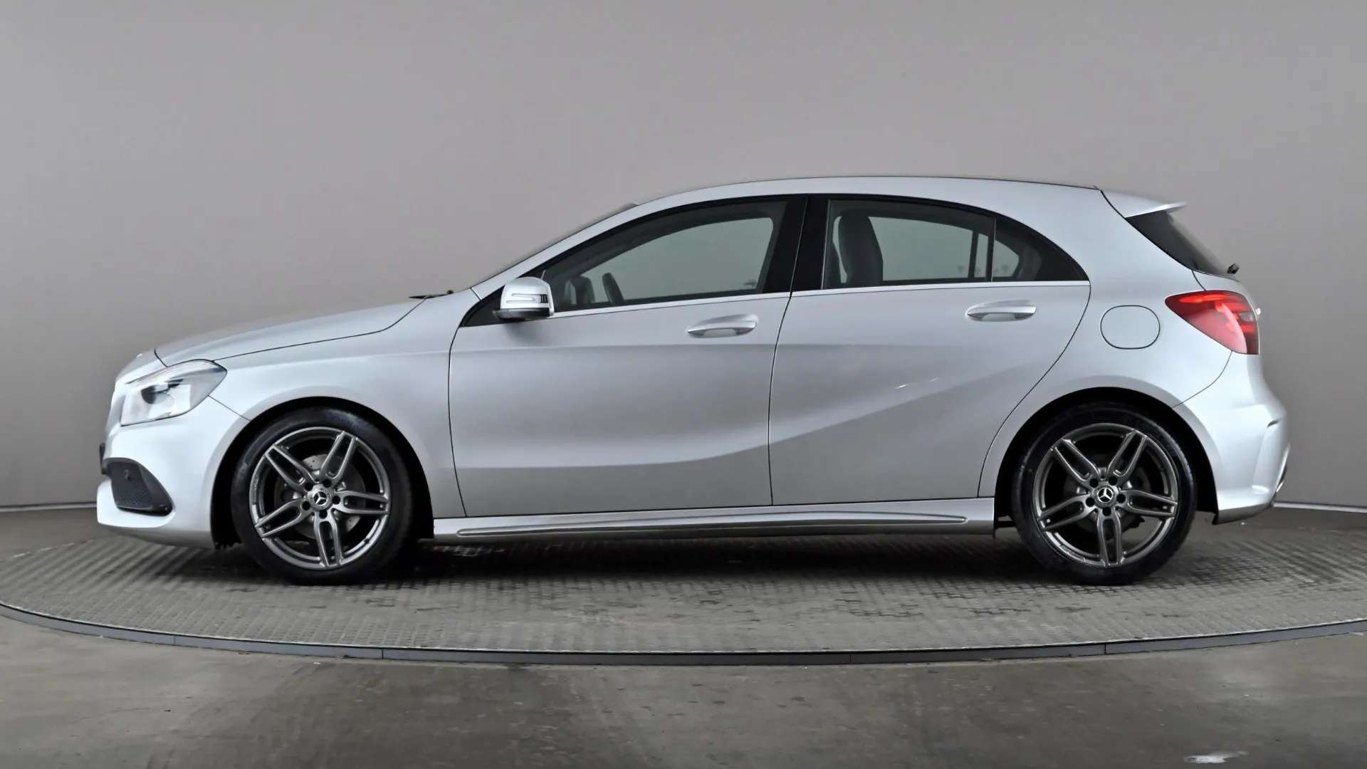 A 2017 MERCEDES-BENZ A CLASS A200d AMG Line Auto A 2017 MERCEDES-BENZ A CLASS A200d AMG Line Auto