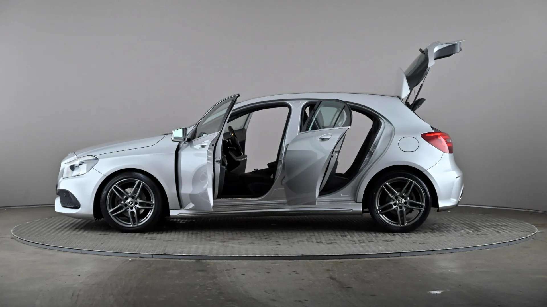 2017 MERCEDES-BENZ A CLASS 2017 MERCEDES-BENZ A CLASS