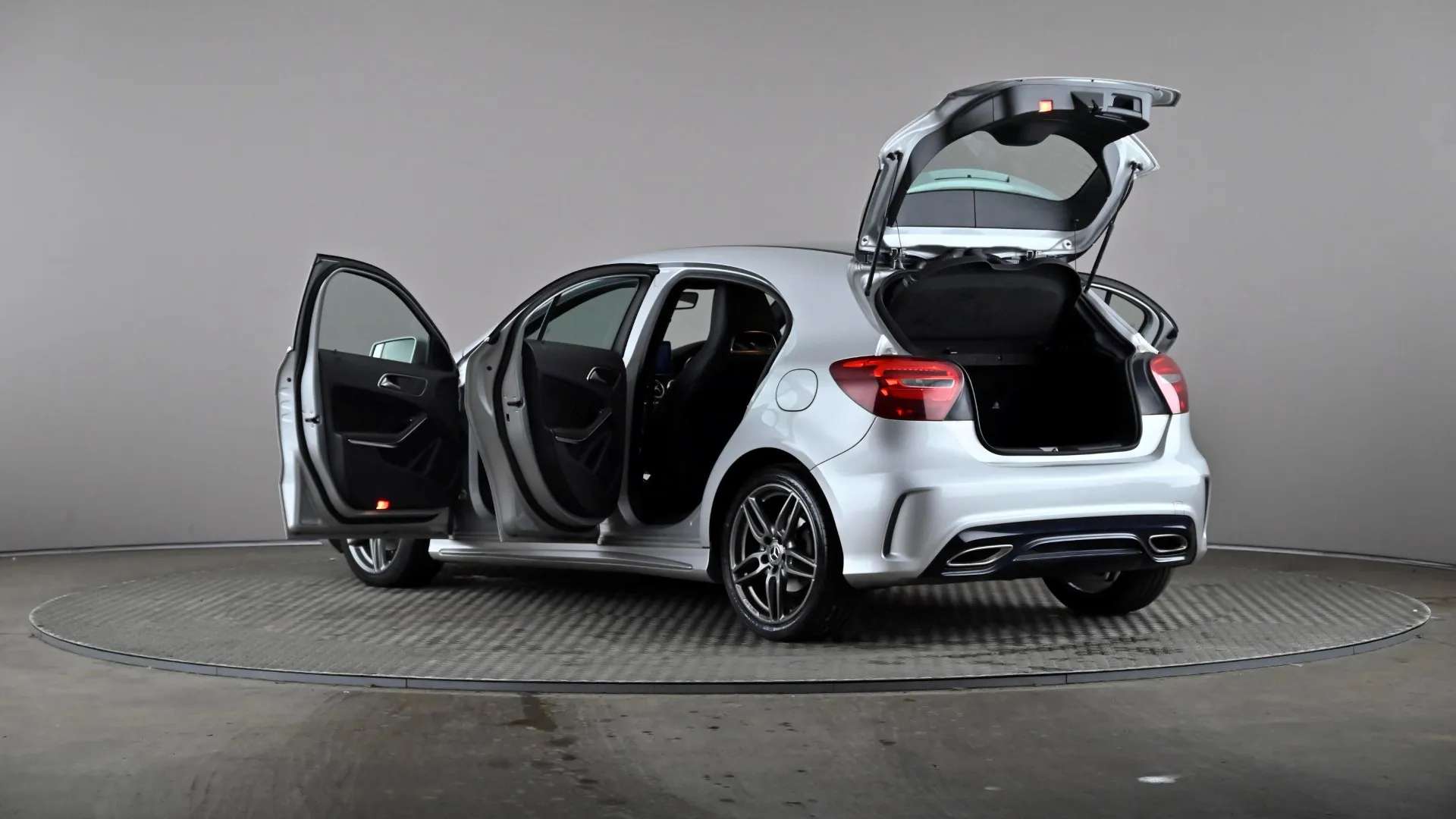 2017 MERCEDES-BENZ A CLASS 2017 MERCEDES-BENZ A CLASS