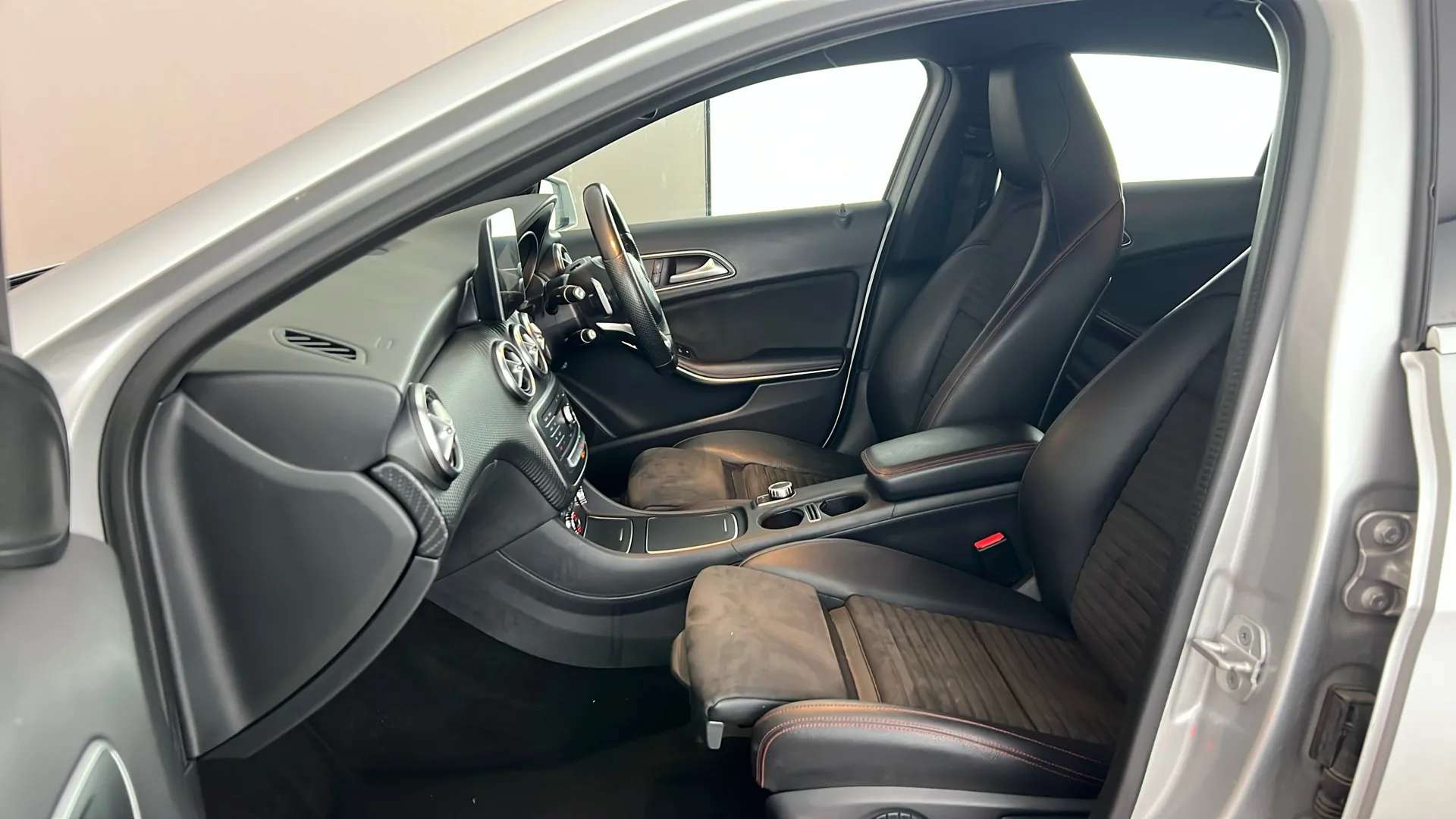 2017 MERCEDES-BENZ A CLASS 2017 MERCEDES-BENZ A CLASS