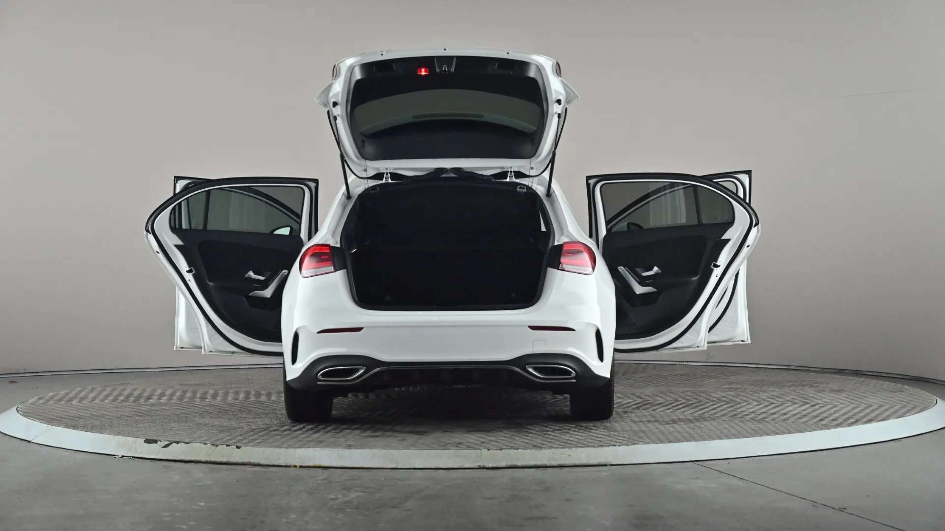 2021 MERCEDES-BENZ A CLASS 2021 MERCEDES-BENZ A CLASS