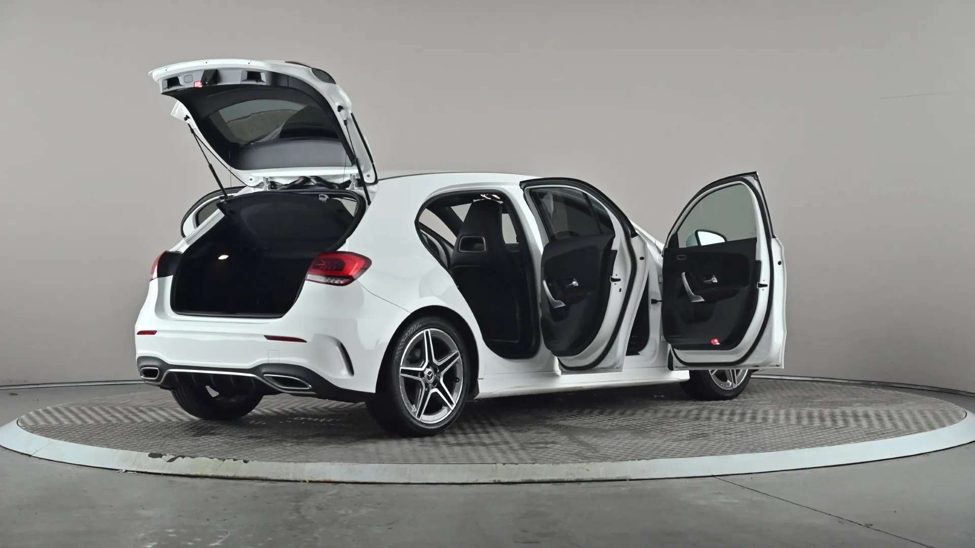 2021 MERCEDES-BENZ A CLASS 2021 MERCEDES-BENZ A CLASS