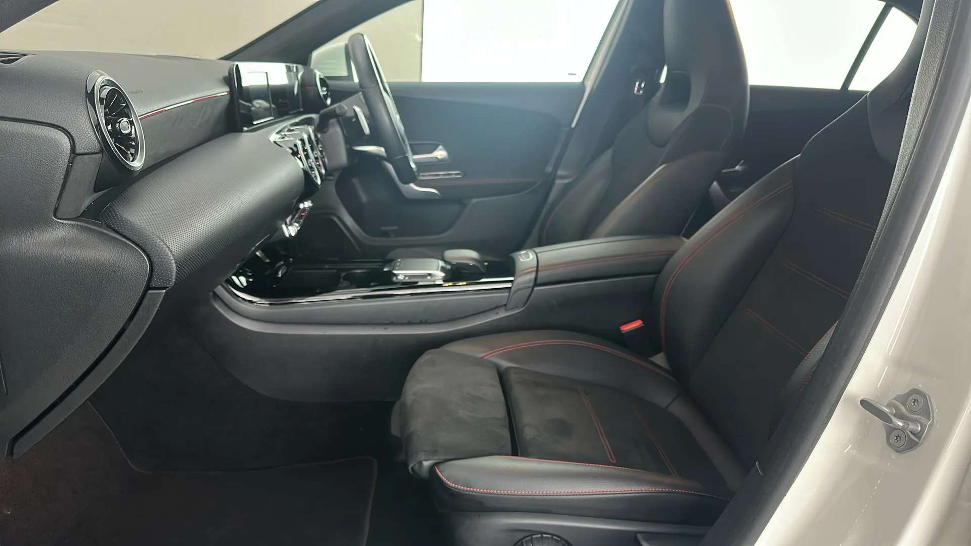 2021 MERCEDES-BENZ A CLASS 2021 MERCEDES-BENZ A CLASS