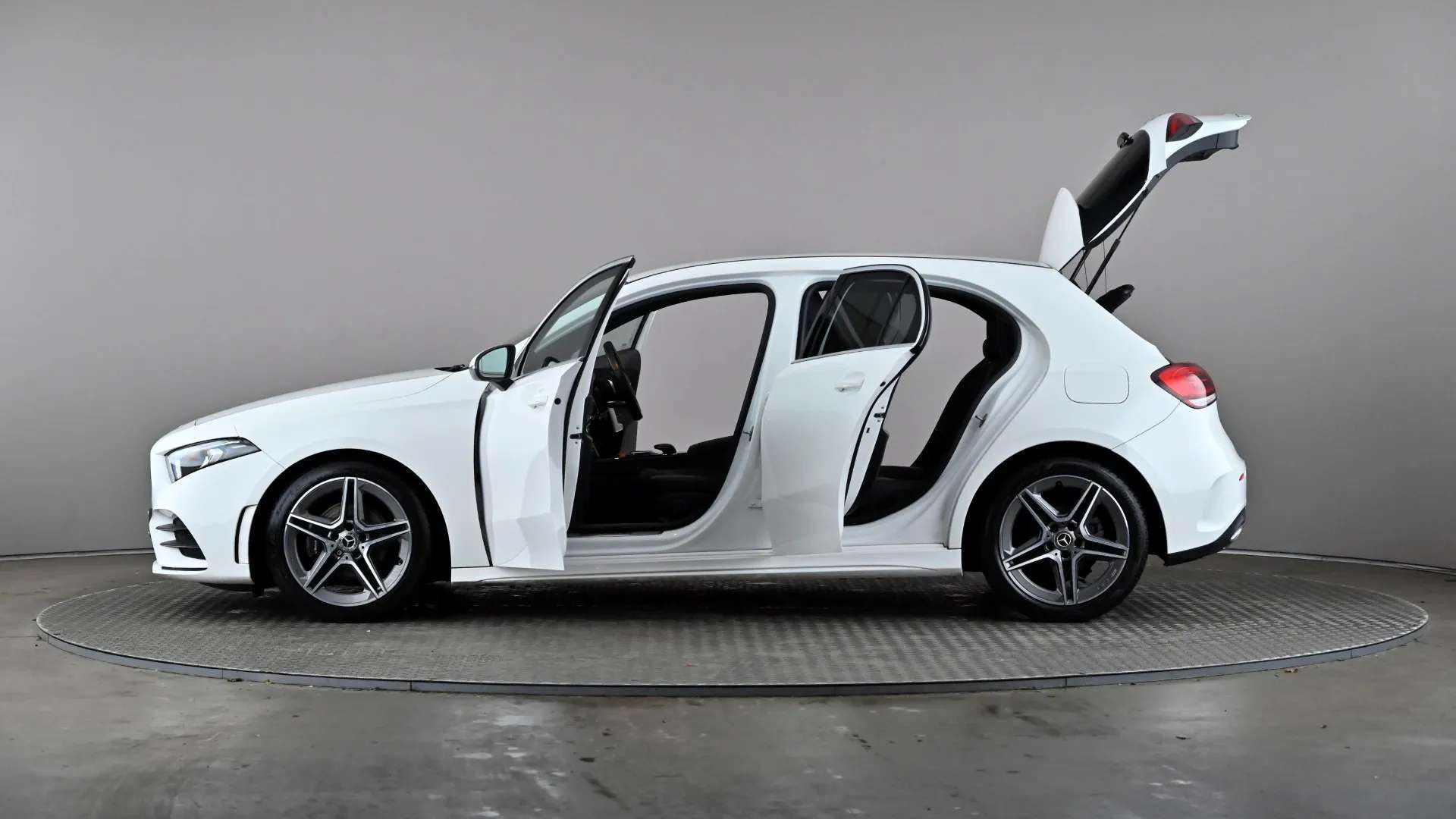 2021 MERCEDES-BENZ A CLASS 2021 MERCEDES-BENZ A CLASS