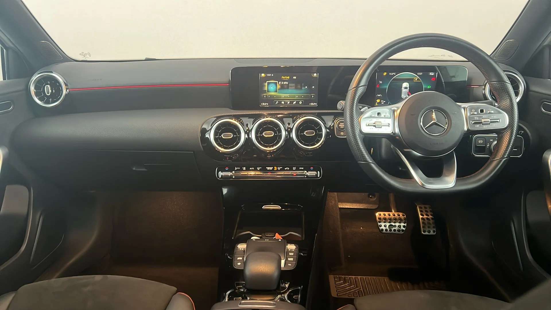 2021 MERCEDES-BENZ A CLASS 2021 MERCEDES-BENZ A CLASS