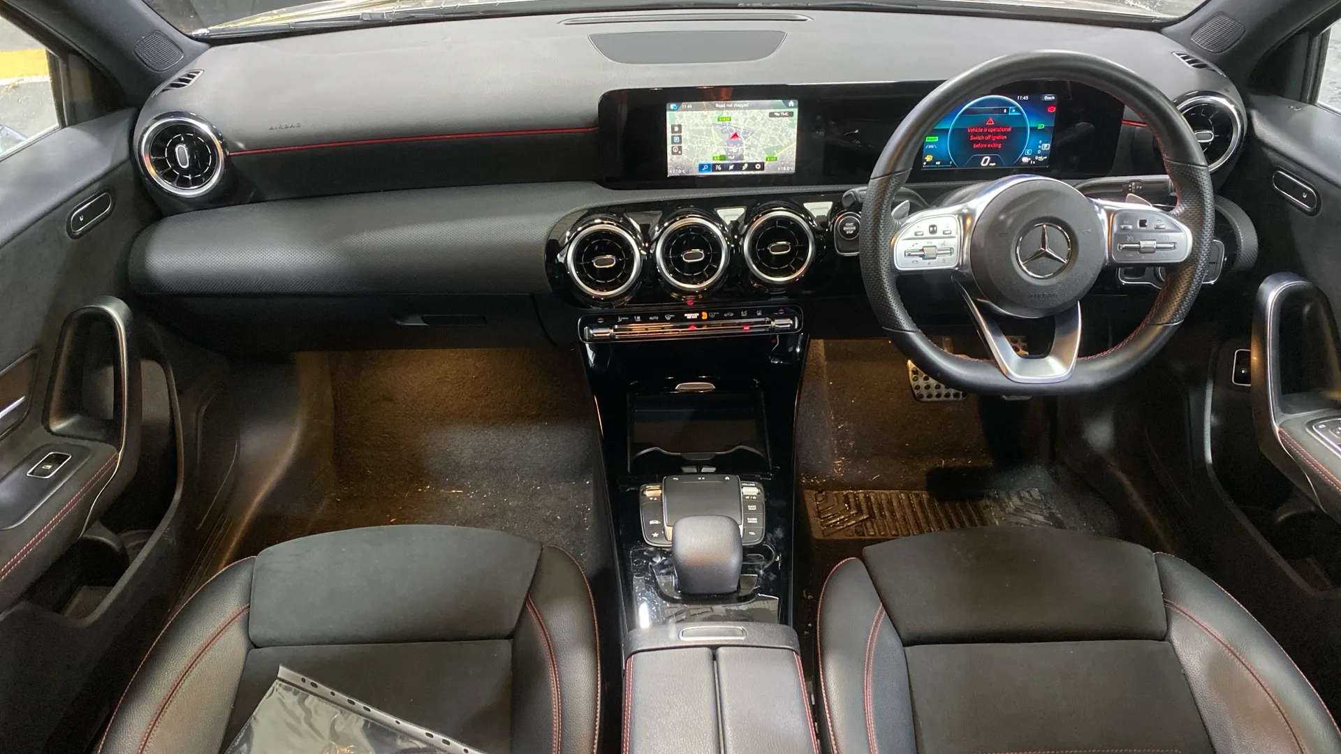 A 2020 MERCEDES-BENZ A CLASS A250e AMG Line Auto A 2020 MERCEDES-BENZ A CLASS A250e AMG Line Auto