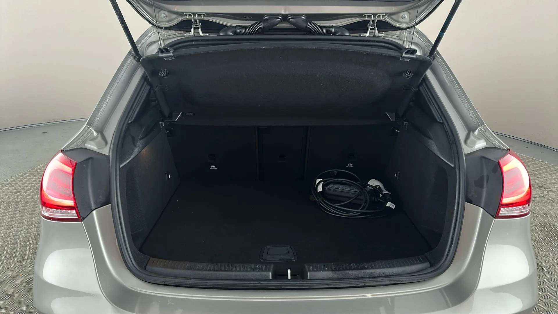 2020 MERCEDES-BENZ A CLASS 2020 MERCEDES-BENZ A CLASS