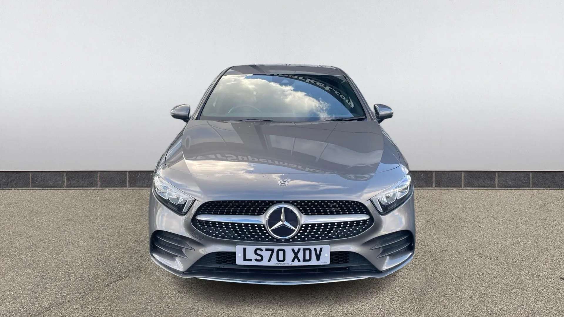 A 2020 MERCEDES-BENZ A CLASS A200 AMG Line Auto A 2020 MERCEDES-BENZ A CLASS A200 AMG Line Auto