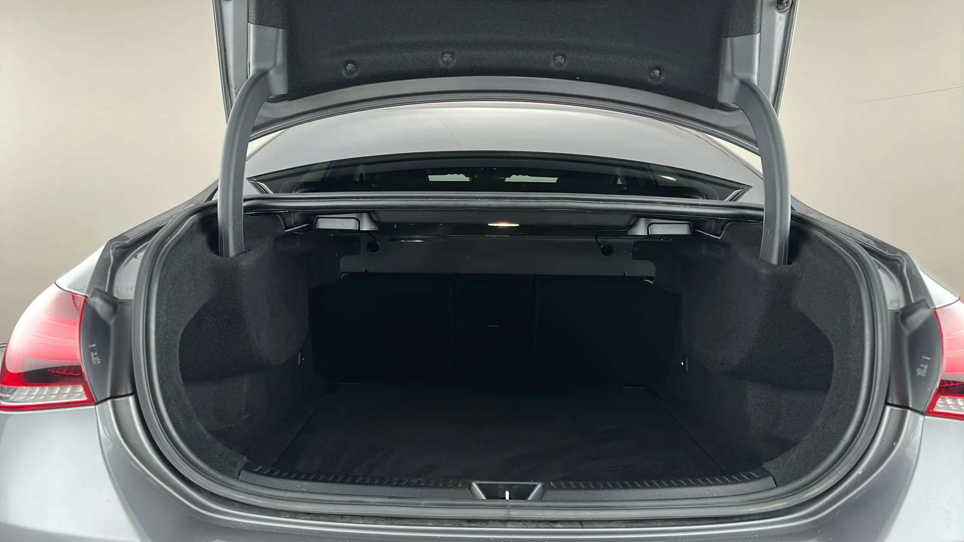 2021 MERCEDES-BENZ A CLASS 2021 MERCEDES-BENZ A CLASS