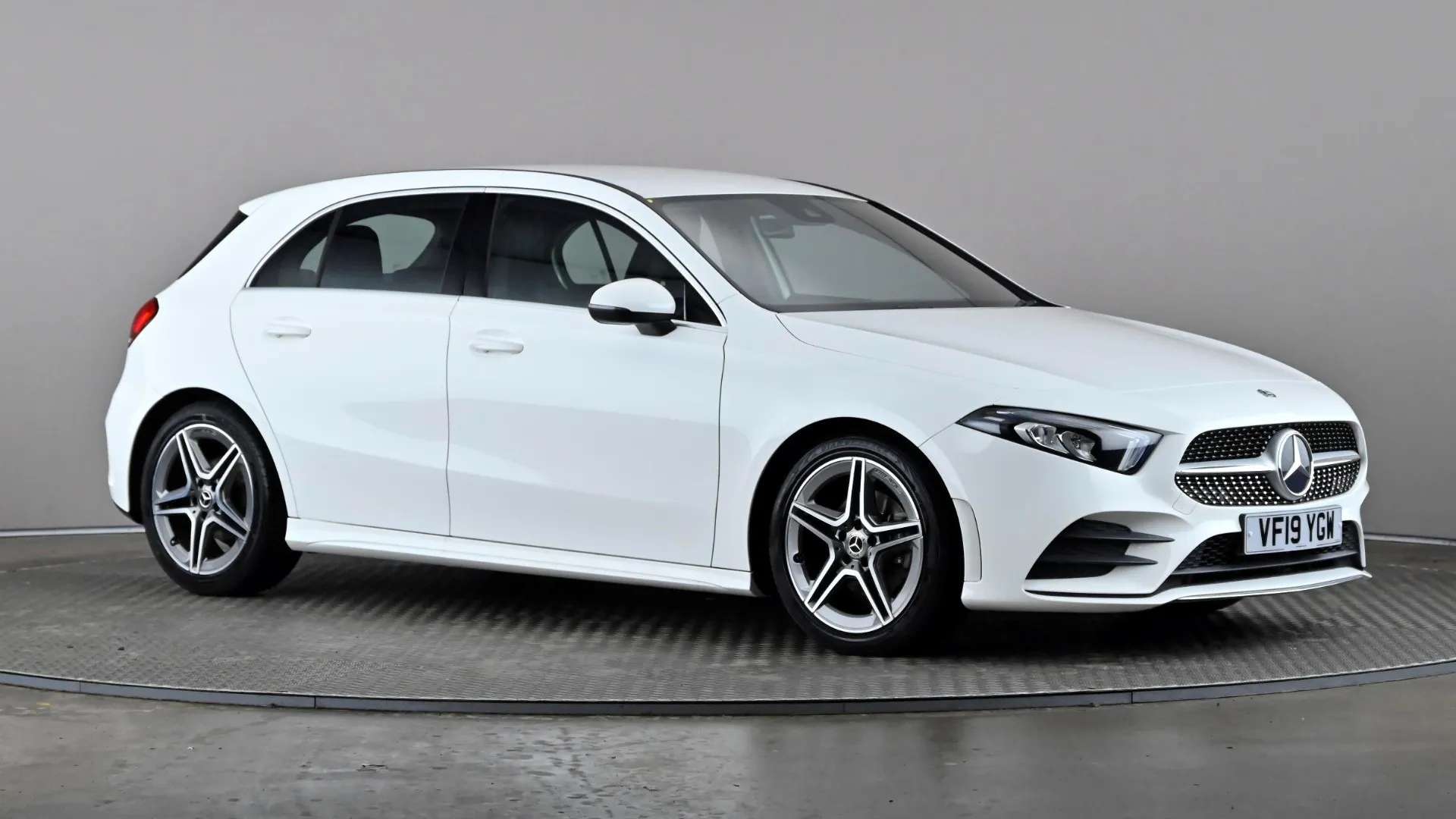 A 2019 MERCEDES-BENZ A CLASS A180d AMG Line Auto A 2019 MERCEDES-BENZ A CLASS A180d AMG Line Auto