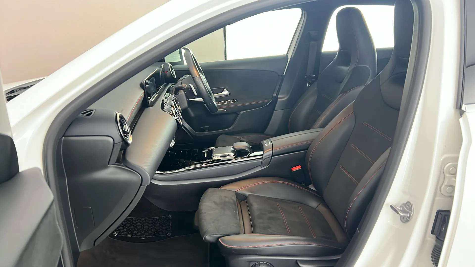 2019 MERCEDES-BENZ A CLASS 2019 MERCEDES-BENZ A CLASS