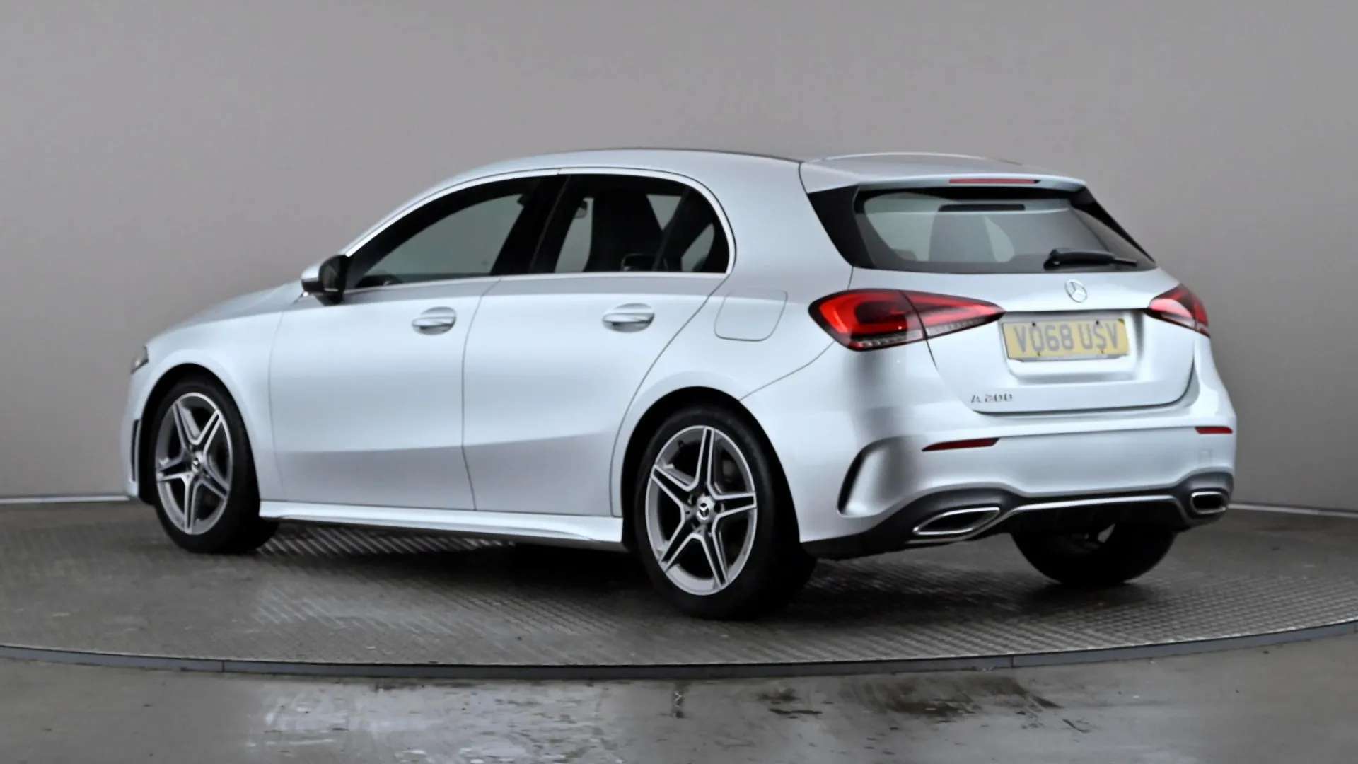 A 2018 MERCEDES-BENZ A CLASS A200 AMG Line Auto A 2018 MERCEDES-BENZ A CLASS A200 AMG Line Auto