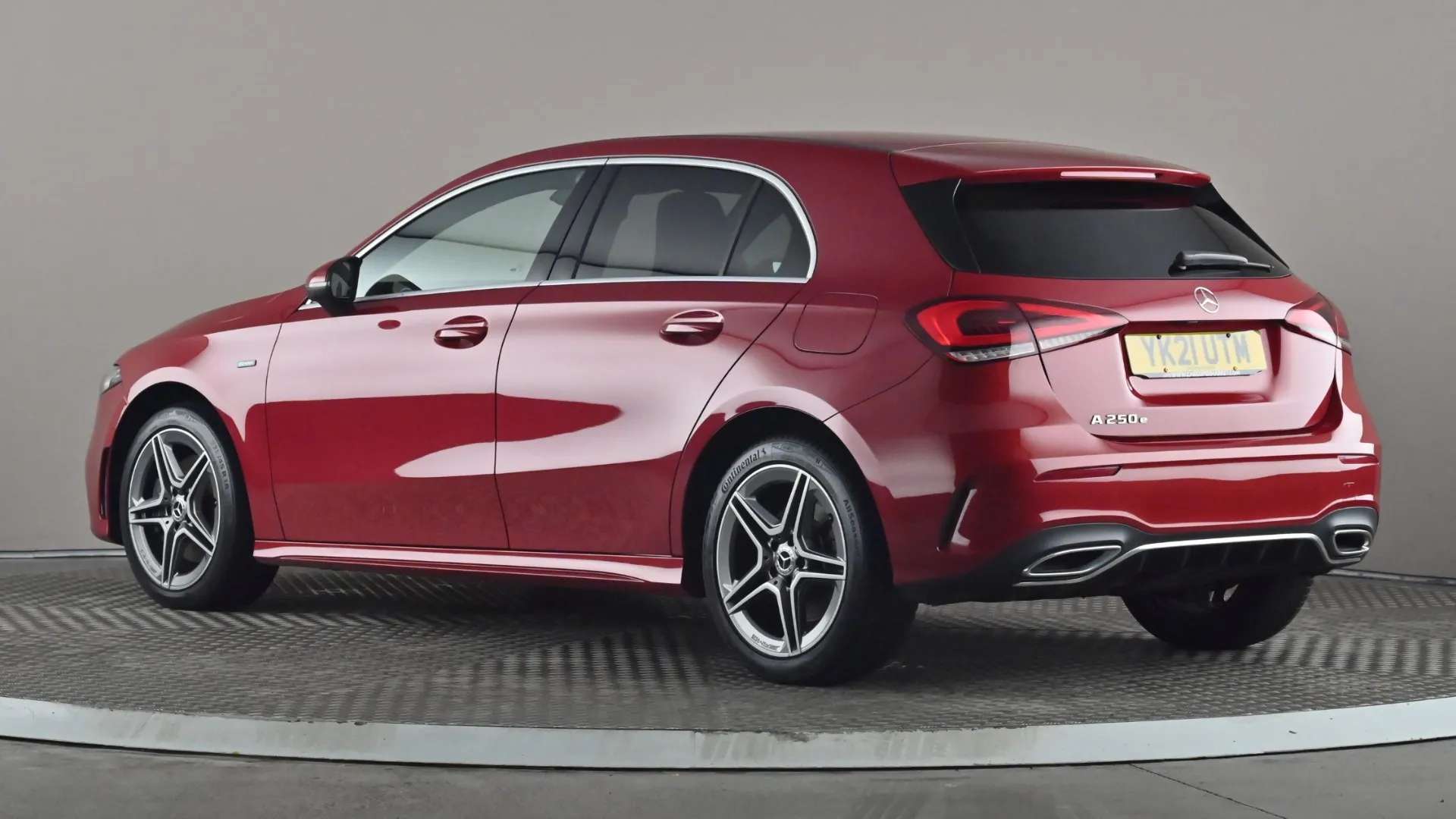 A 2021 MERCEDES-BENZ A CLASS A250e AMG Line Auto A 2021 MERCEDES-BENZ A CLASS A250e AMG Line Auto