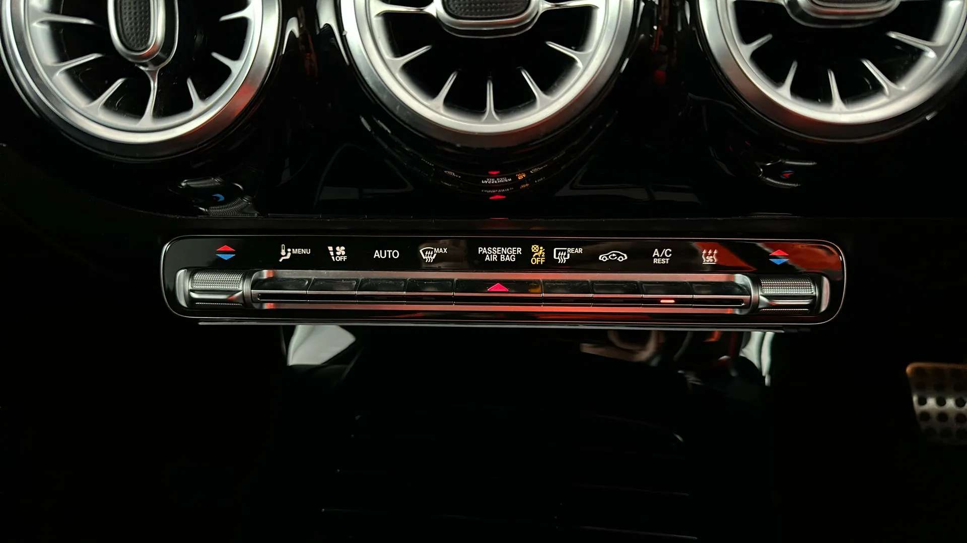 2021 MERCEDES-BENZ A CLASS 2021 MERCEDES-BENZ A CLASS