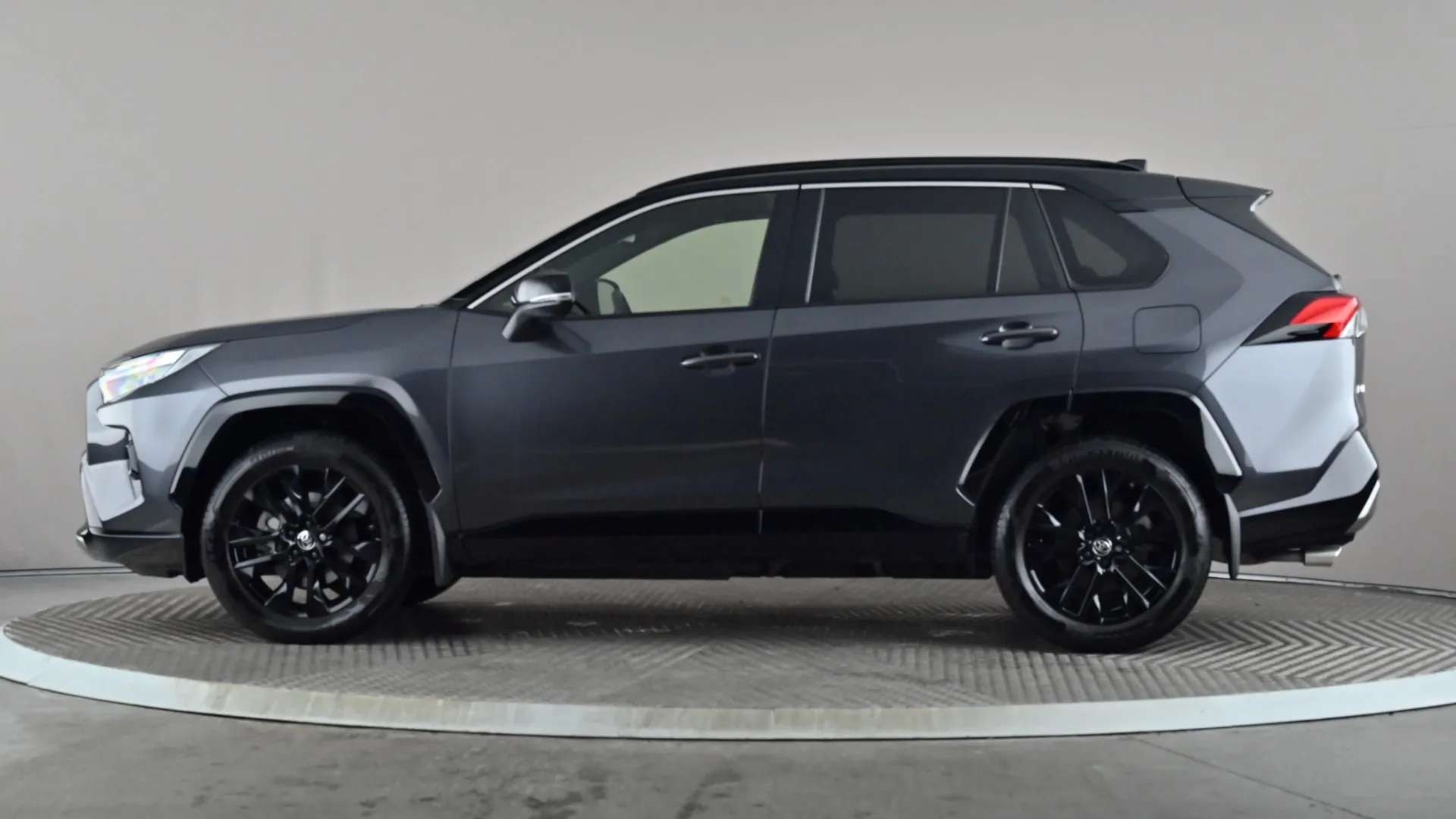 A 2022 TOYOTA RAV4 2.5 VVT-i Hybrid Dynamic CVT 2WD A 2022 TOYOTA RAV4 2.5 VVT-i Hybrid Dynamic CVT 2WD