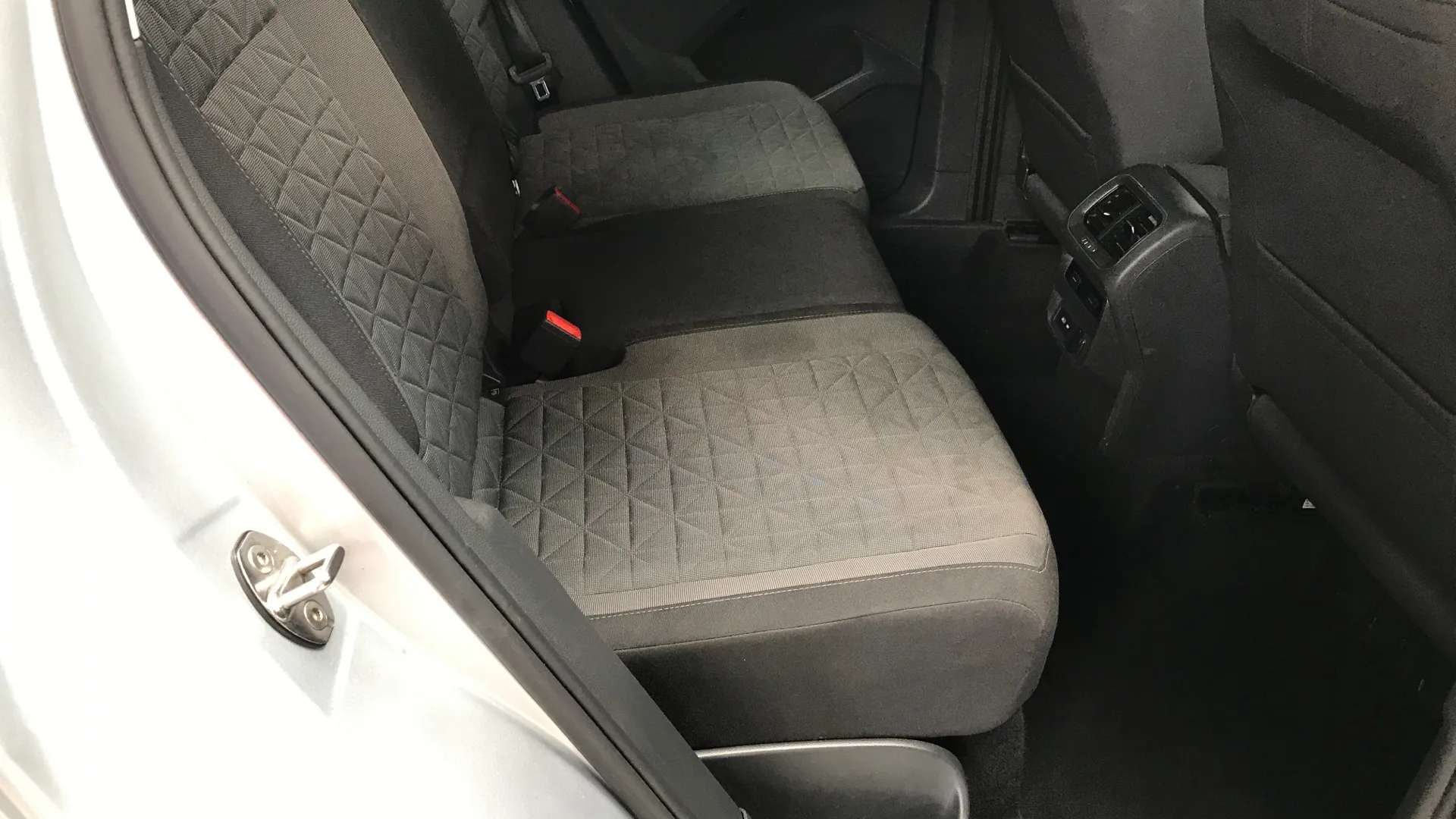 2021 VOLKSWAGEN TIGUAN 2021 VOLKSWAGEN TIGUAN
