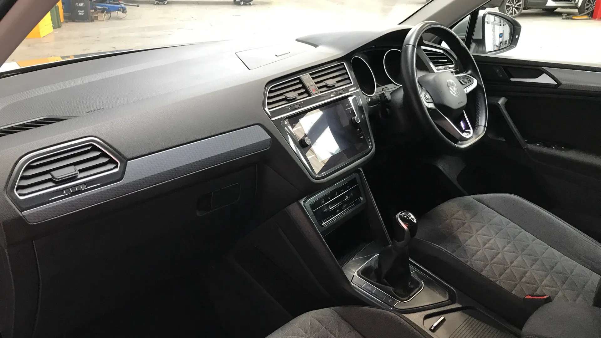 2021 VOLKSWAGEN TIGUAN 2021 VOLKSWAGEN TIGUAN