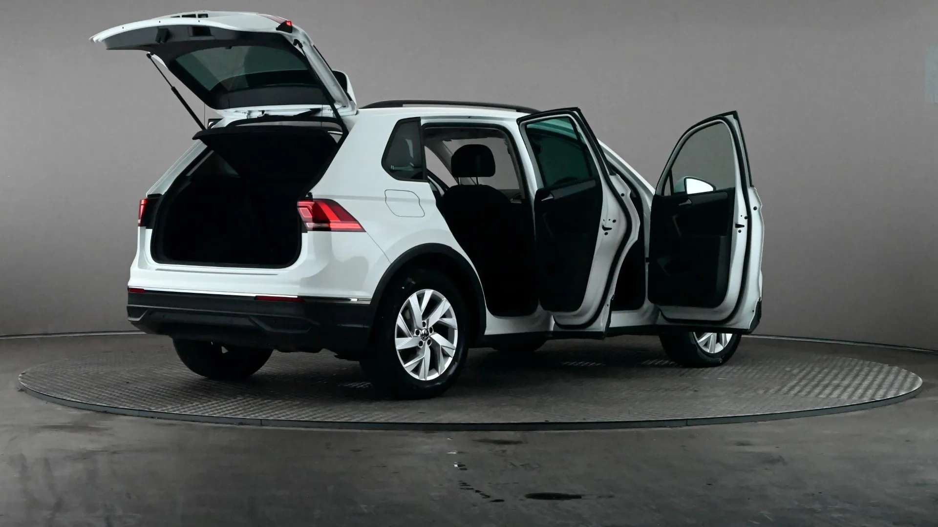 2023 VOLKSWAGEN TIGUAN 2023 VOLKSWAGEN TIGUAN