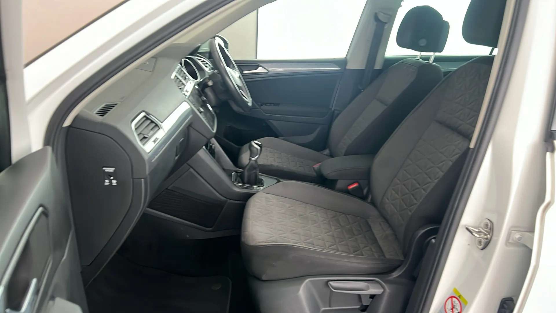 2023 VOLKSWAGEN TIGUAN 2023 VOLKSWAGEN TIGUAN