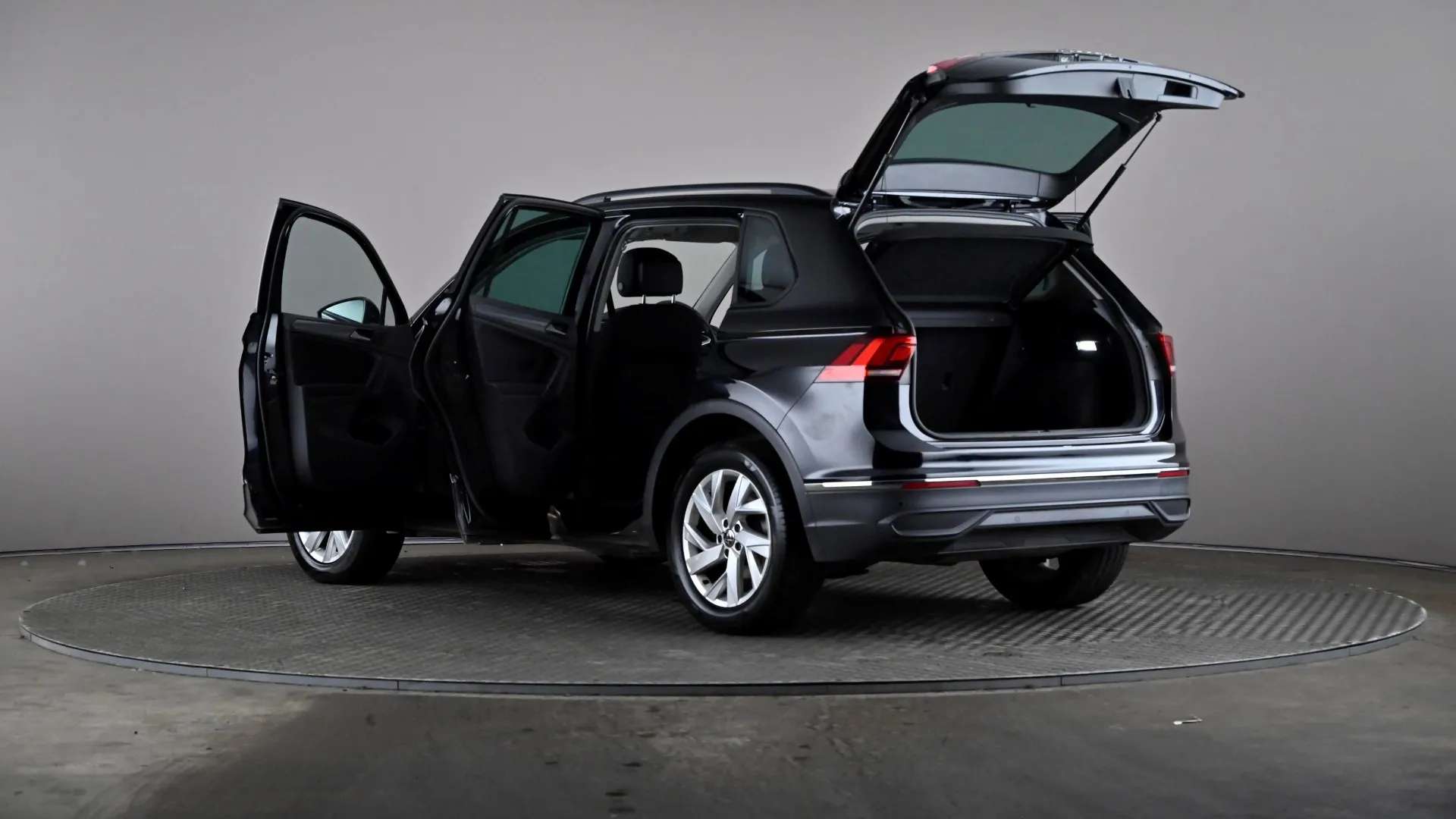 2023 VOLKSWAGEN TIGUAN 2023 VOLKSWAGEN TIGUAN