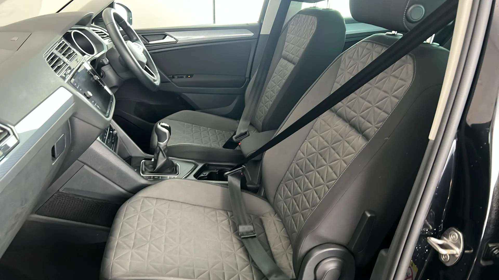 2023 VOLKSWAGEN TIGUAN 2023 VOLKSWAGEN TIGUAN