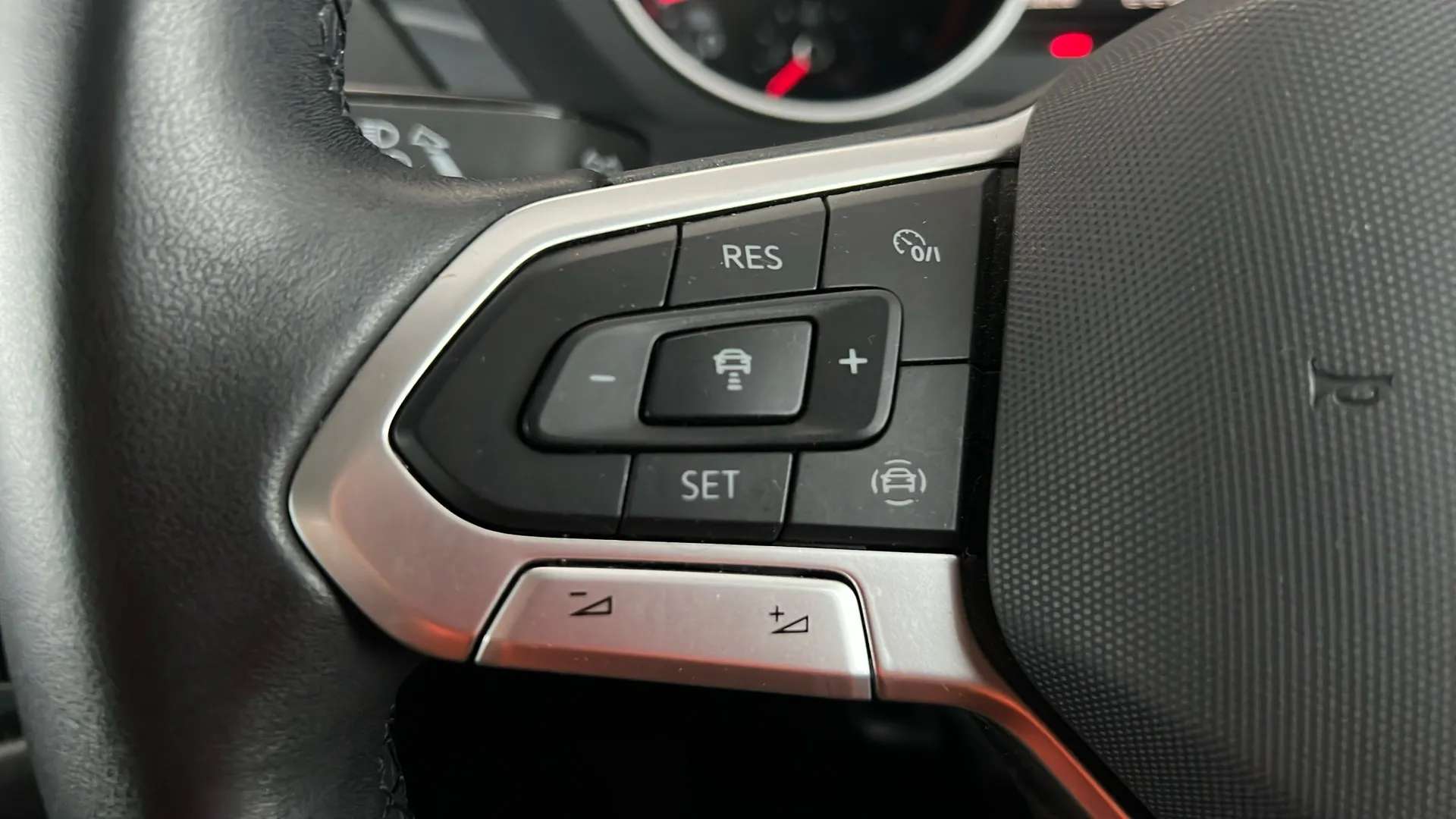2023 VOLKSWAGEN TIGUAN 2023 VOLKSWAGEN TIGUAN