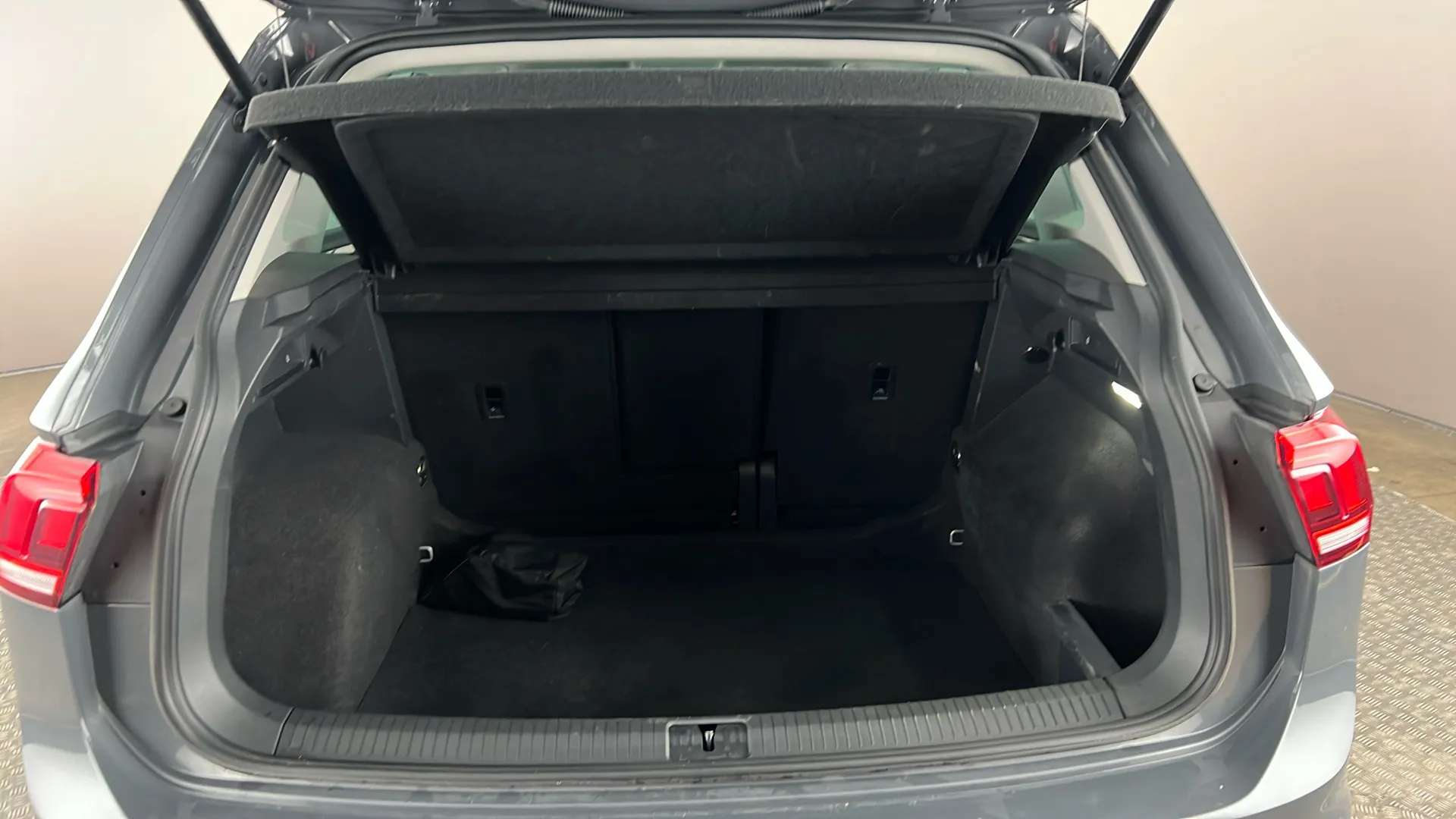 2023 VOLKSWAGEN TIGUAN 2023 VOLKSWAGEN TIGUAN