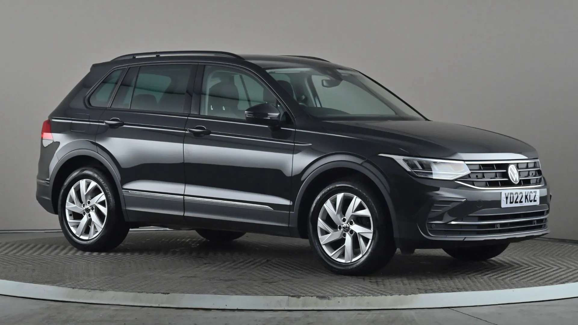 A 2022 VOLKSWAGEN TIGUAN 1.5 TSI Life A 2022 VOLKSWAGEN TIGUAN 1.5 TSI Life