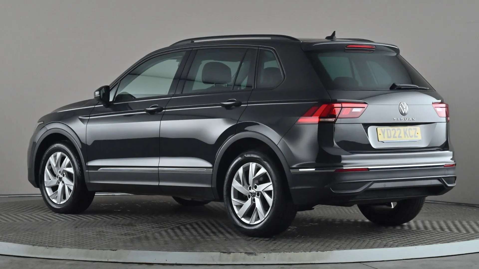 A 2022 VOLKSWAGEN TIGUAN 1.5 TSI Life A 2022 VOLKSWAGEN TIGUAN 1.5 TSI Life