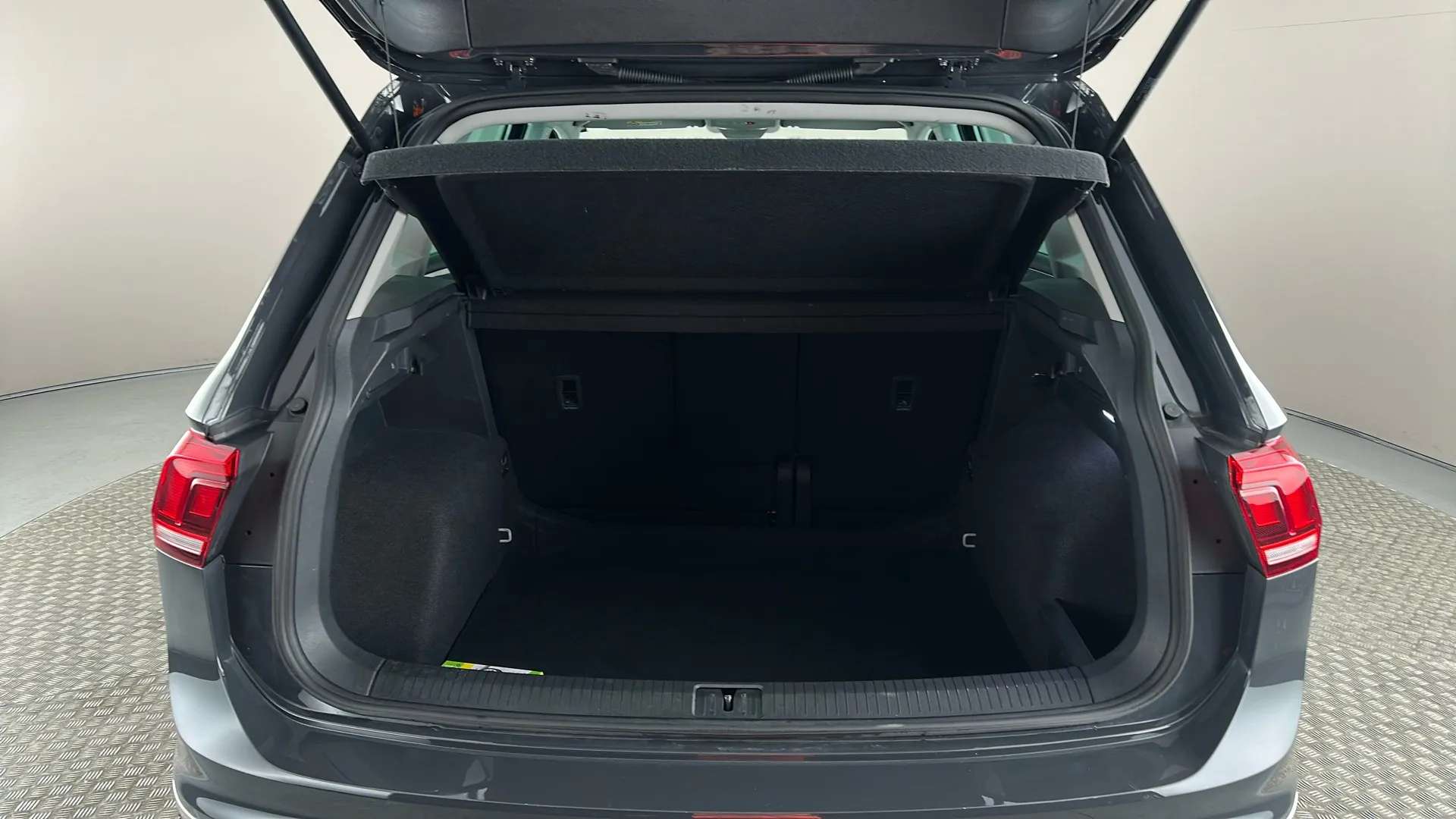 2022 VOLKSWAGEN TIGUAN 2022 VOLKSWAGEN TIGUAN