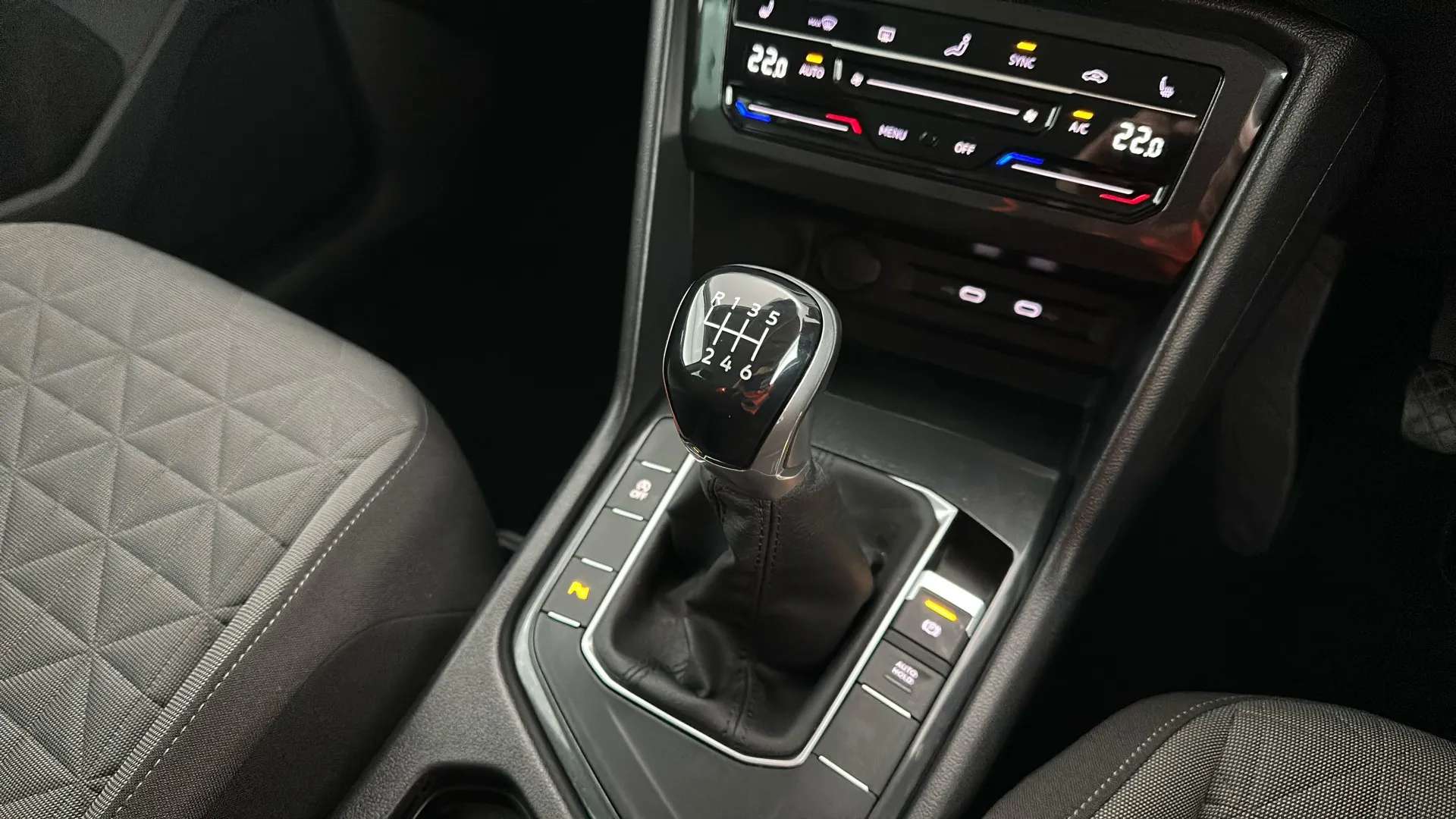 2022 VOLKSWAGEN TIGUAN 2022 VOLKSWAGEN TIGUAN