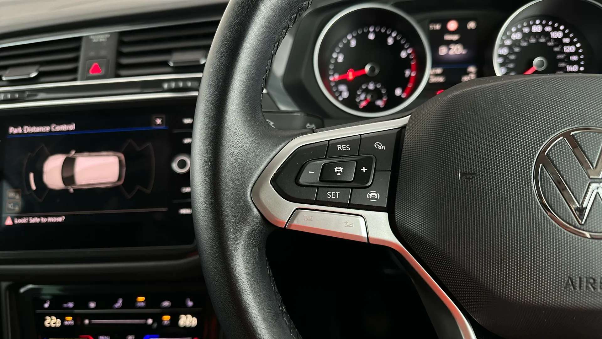 2022 VOLKSWAGEN TIGUAN 2022 VOLKSWAGEN TIGUAN