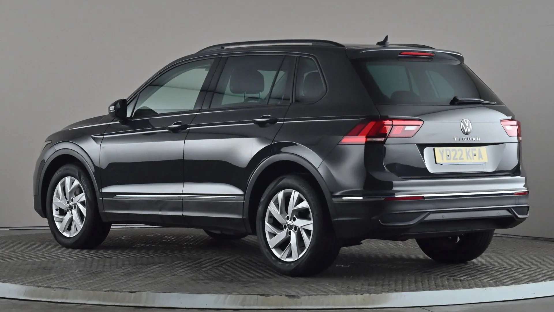 A 2022 VOLKSWAGEN TIGUAN 1.5 TSI Life A 2022 VOLKSWAGEN TIGUAN 1.5 TSI Life