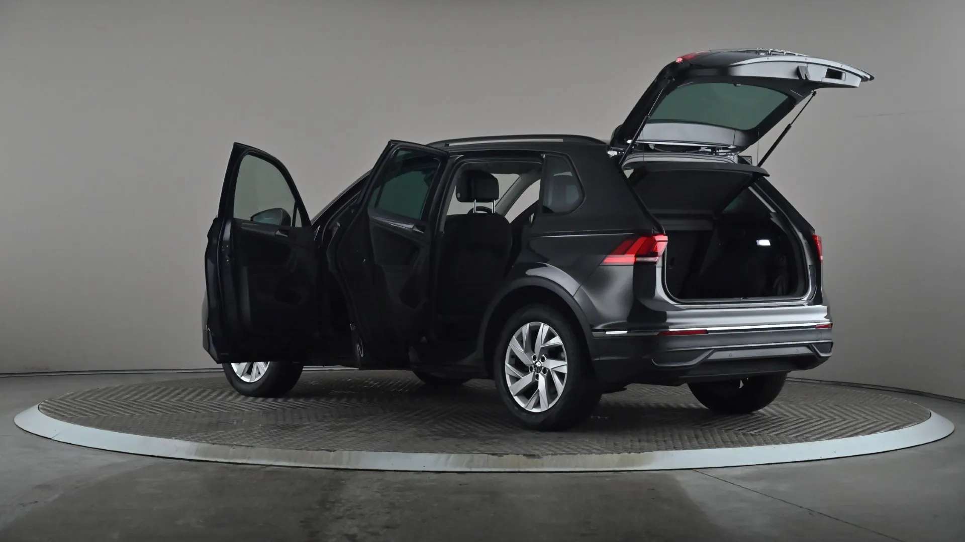 2022 VOLKSWAGEN TIGUAN 2022 VOLKSWAGEN TIGUAN