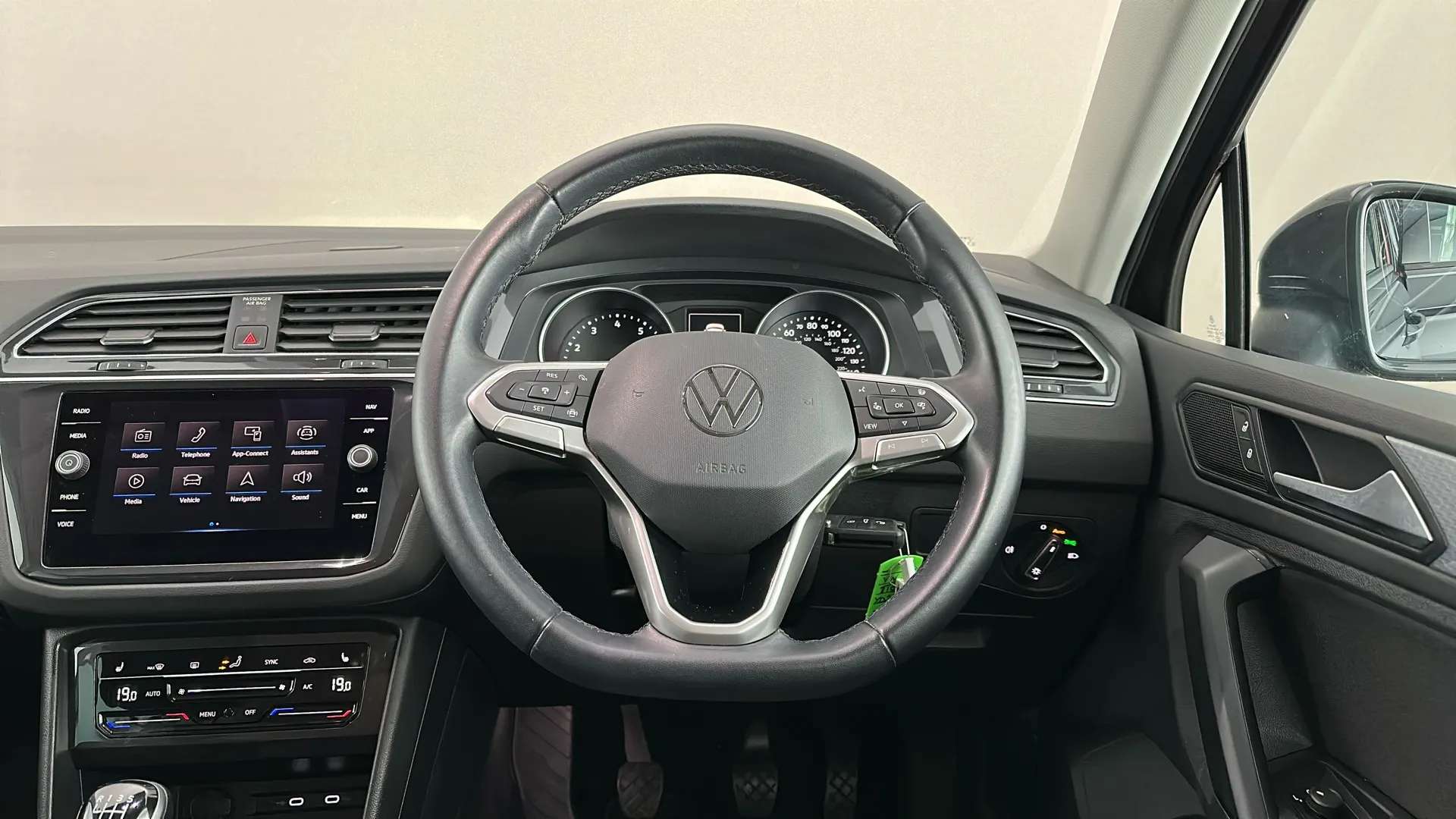 2022 VOLKSWAGEN TIGUAN 2022 VOLKSWAGEN TIGUAN