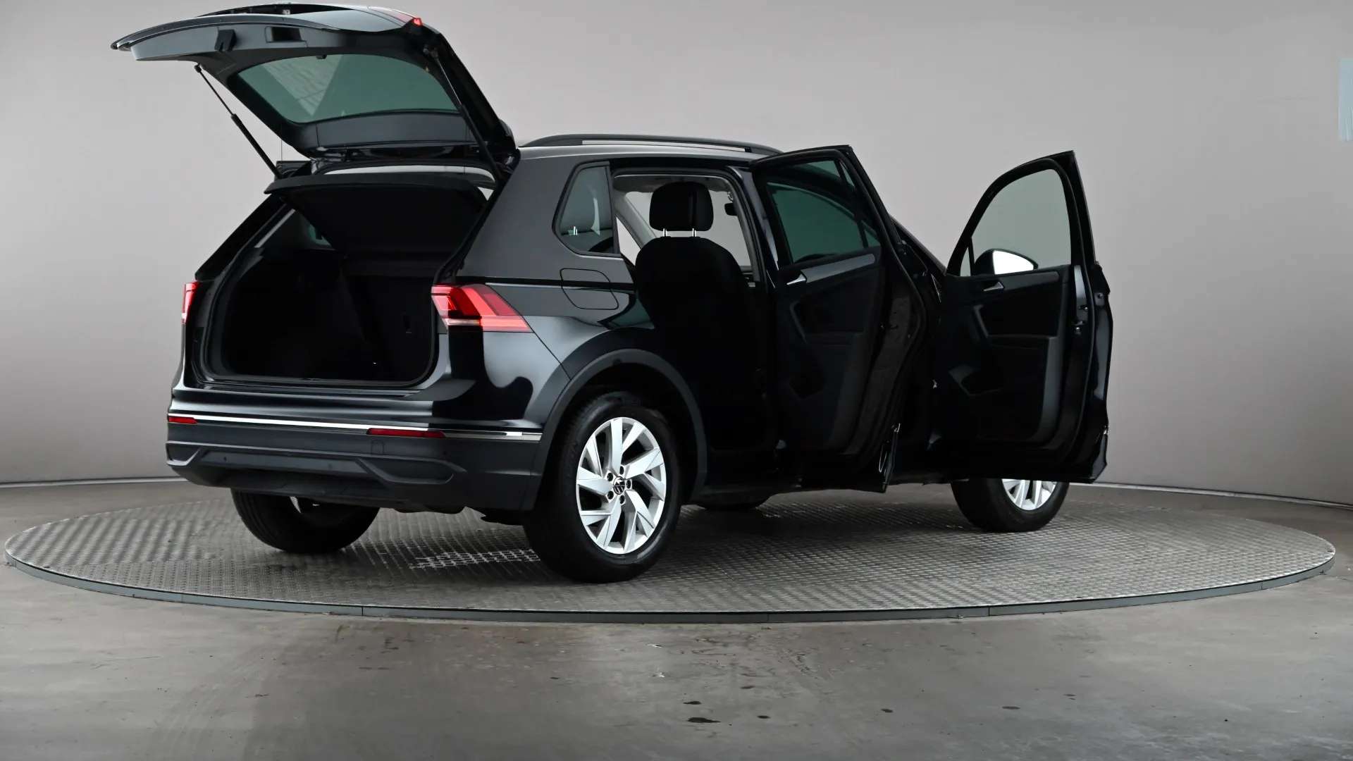 2022 VOLKSWAGEN TIGUAN 2022 VOLKSWAGEN TIGUAN