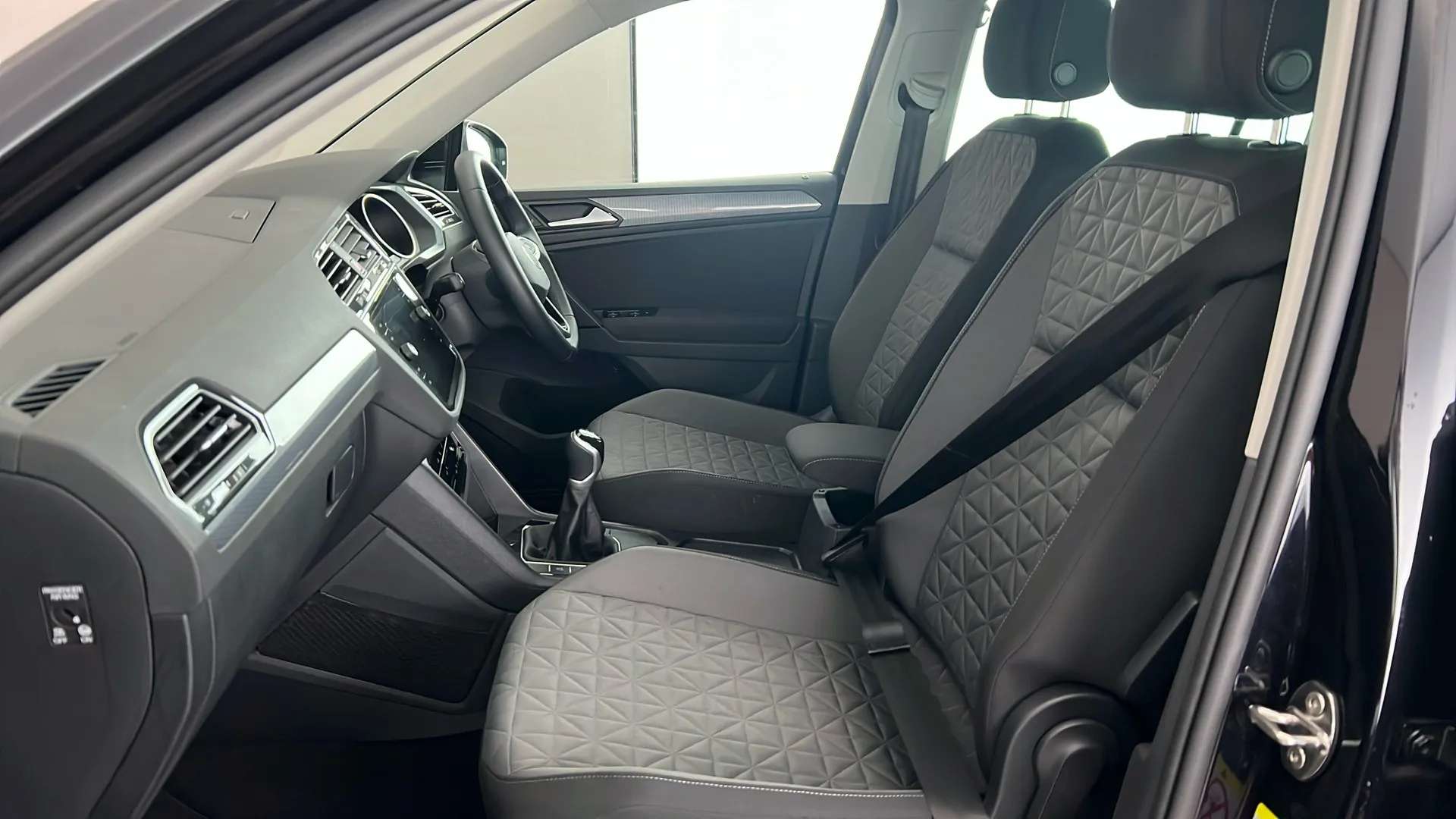 2022 VOLKSWAGEN TIGUAN 2022 VOLKSWAGEN TIGUAN