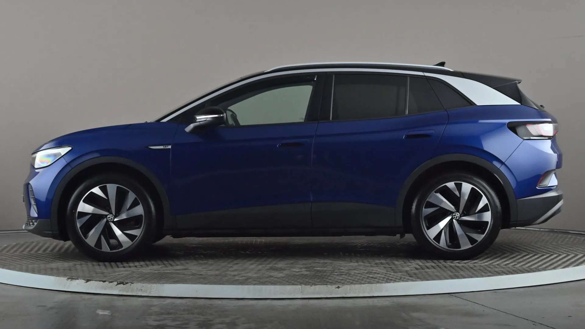 A 2021 VOLKSWAGEN ID.4 150kW 1ST Edition Pro Performance 77kWh Auto A 2021 VOLKSWAGEN ID.4 150kW 1ST Edition Pro Performance 77kWh Auto