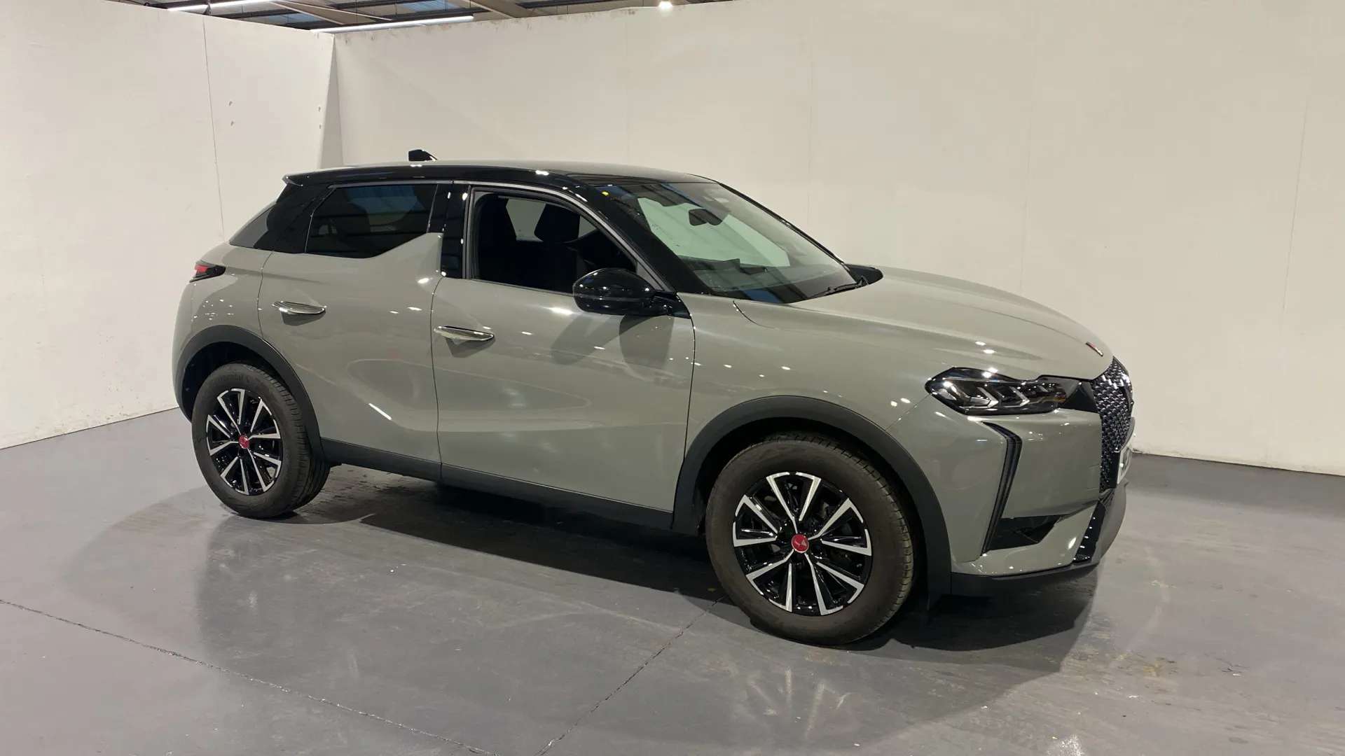 A 2024 DS DS 3 1.2 PureTech 130 Performance Line EAT8 A 2024 DS DS 3 1.2 PureTech 130 Performance Line EAT8