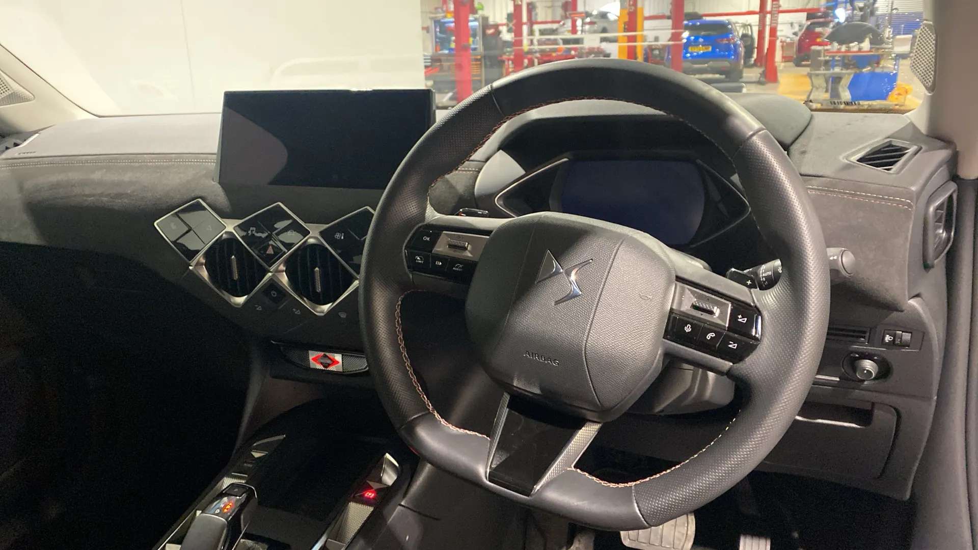 A 2024 DS DS 3 1.2 PureTech 130 Performance Line EAT8 A 2024 DS DS 3 1.2 PureTech 130 Performance Line EAT8