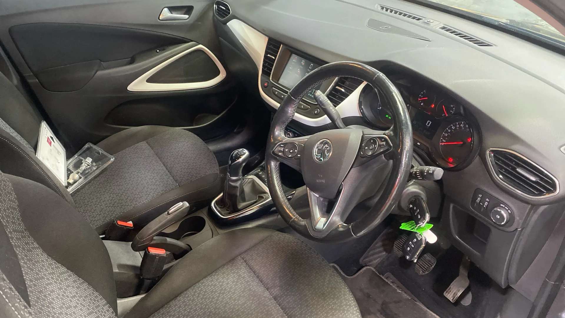 A 2021 VAUXHALL CROSSLAND 1.2 Griffin A 2021 VAUXHALL CROSSLAND 1.2 Griffin