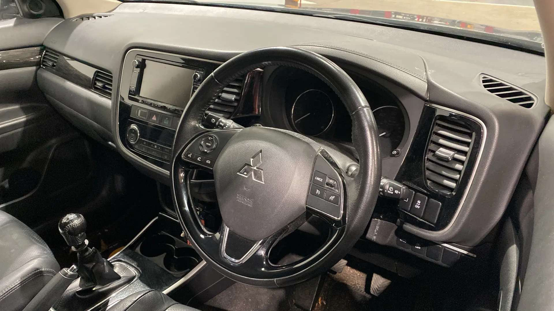 2018 MITSUBISHI OUTLANDER 2018 MITSUBISHI OUTLANDER