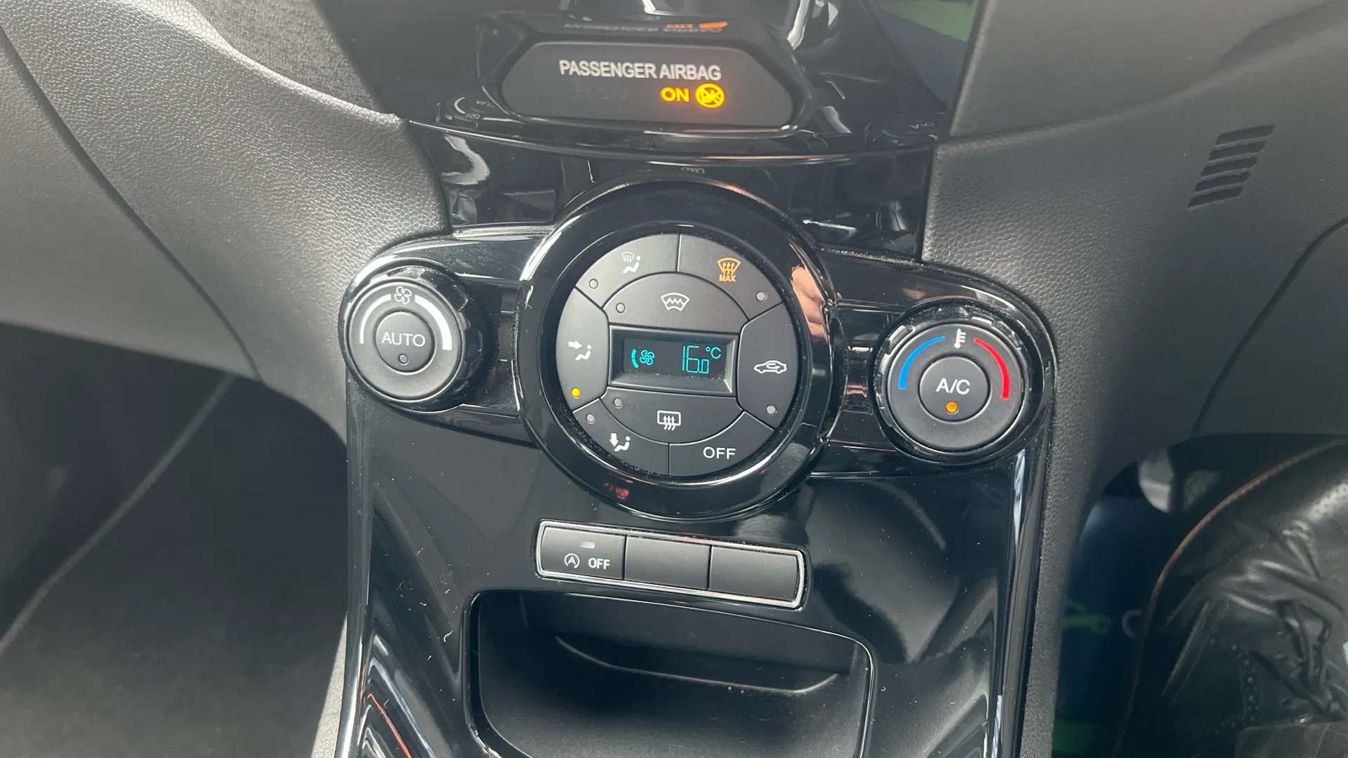 2015 FORD FIESTA 2015 FORD FIESTA