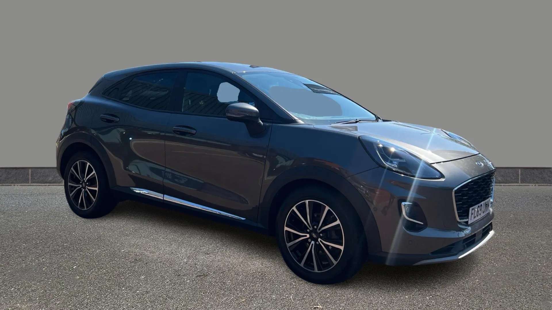 A 2020 FORD PUMA 1.0 EcoBoost Hybrid mHEV Titanium First Ed A 2020 FORD PUMA 1.0 EcoBoost Hybrid mHEV Titanium First Ed