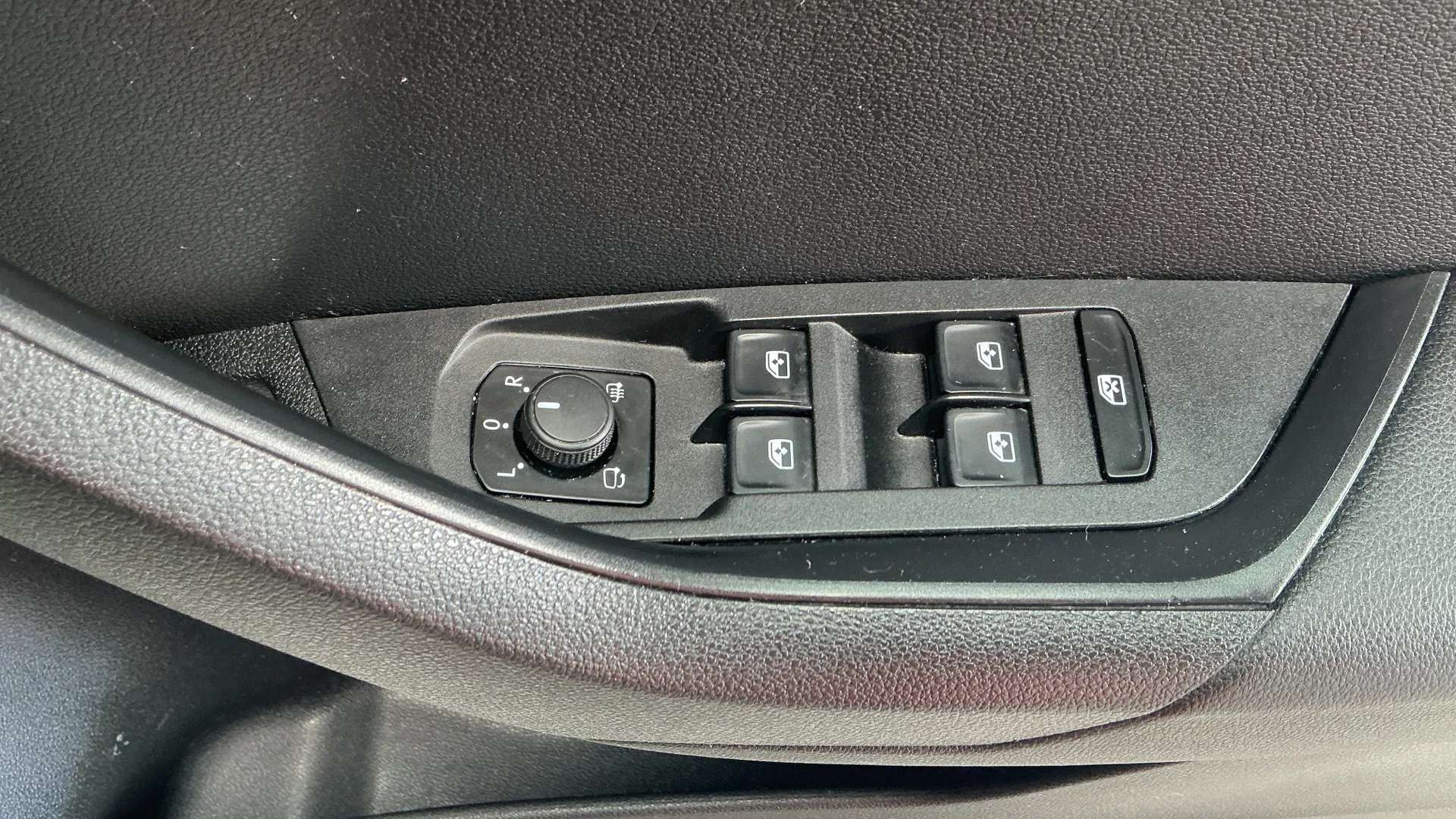 2019 SKODA KAROQ 2019 SKODA KAROQ