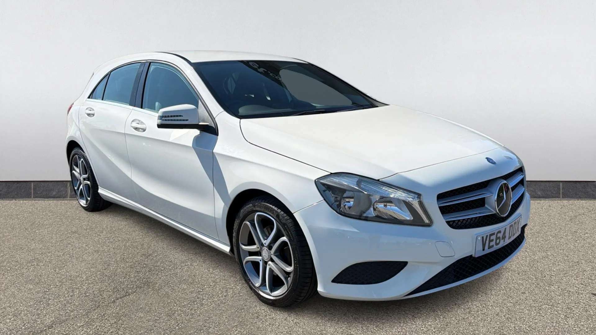 A 2014 MERCEDES-BENZ A CLASS A180 Sport A 2014 MERCEDES-BENZ A CLASS A180 Sport
