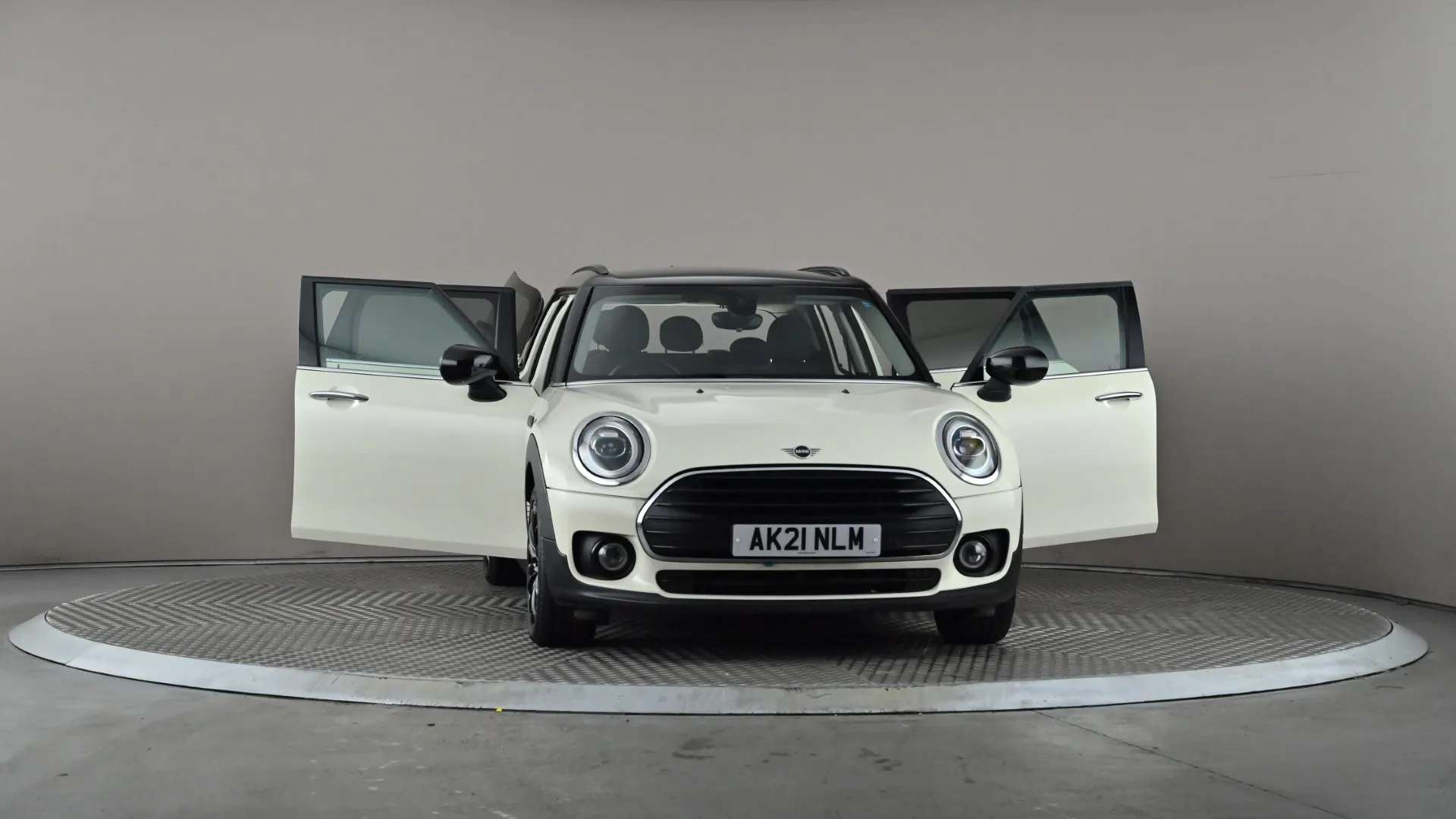 2021 MINI CLUBMAN 2021 MINI CLUBMAN