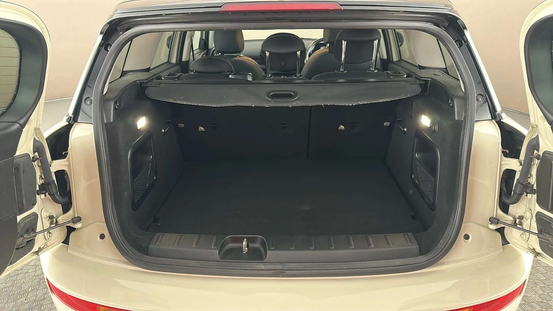 2021 MINI CLUBMAN 2021 MINI CLUBMAN
