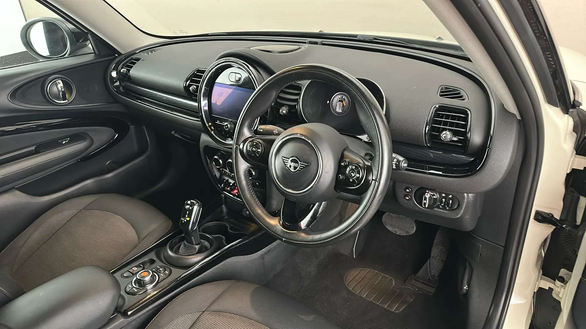 2021 MINI CLUBMAN 2021 MINI CLUBMAN